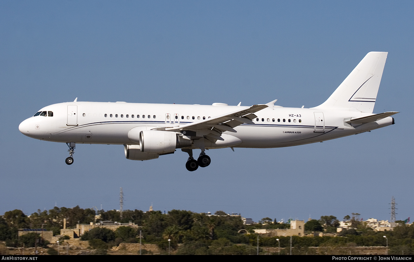 Aircraft Photo of HZ-A3 | Airbus A320-214 | AirHistory.net #637933