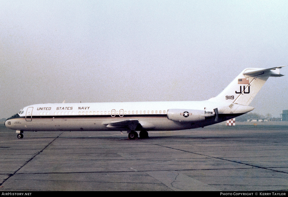 Aircraft Photo of 159119 | McDonnell Douglas C-9B Skytrain II (DC-9-32CF) | USA - Navy | AirHistory.net #638051
