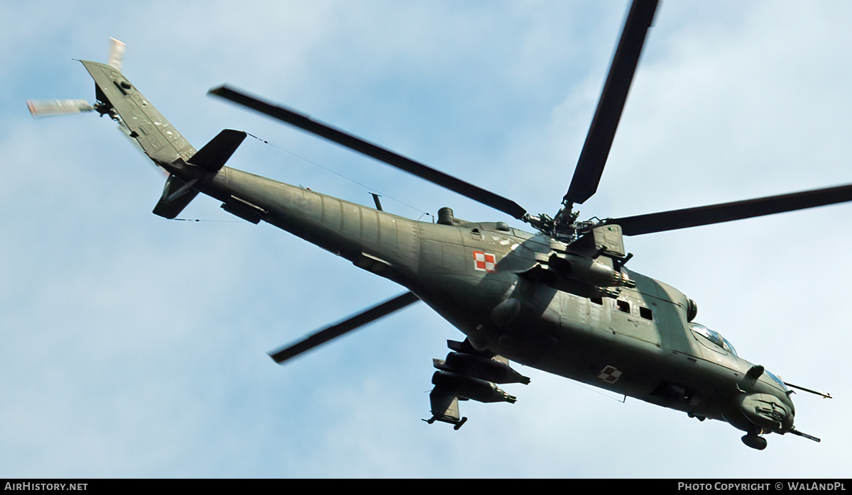 Aircraft Photo of 734 | Mil Mi-24W | Poland - Army | AirHistory.net #638072