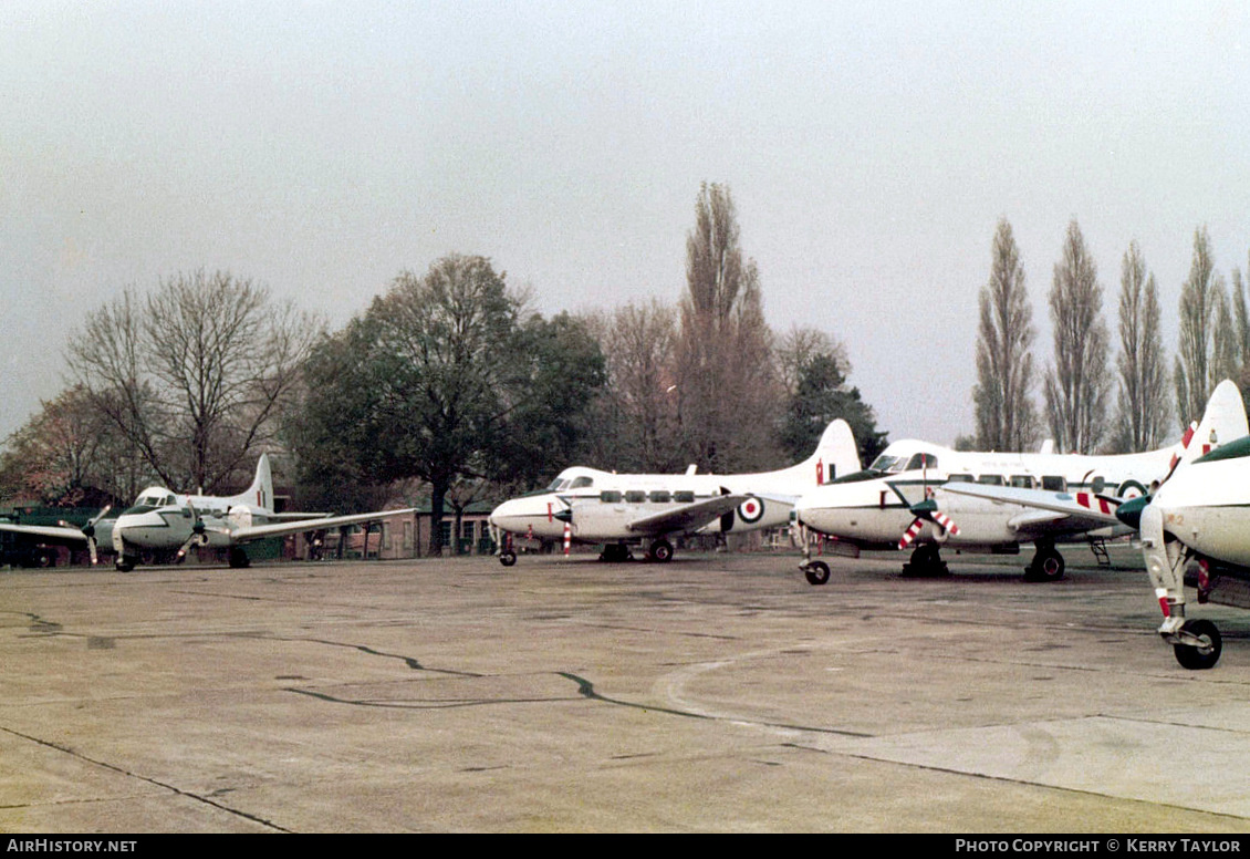 Aircraft Photo of VP977 | De Havilland D.H. 104 Devon C2 | UK - Air Force | AirHistory.net #638152