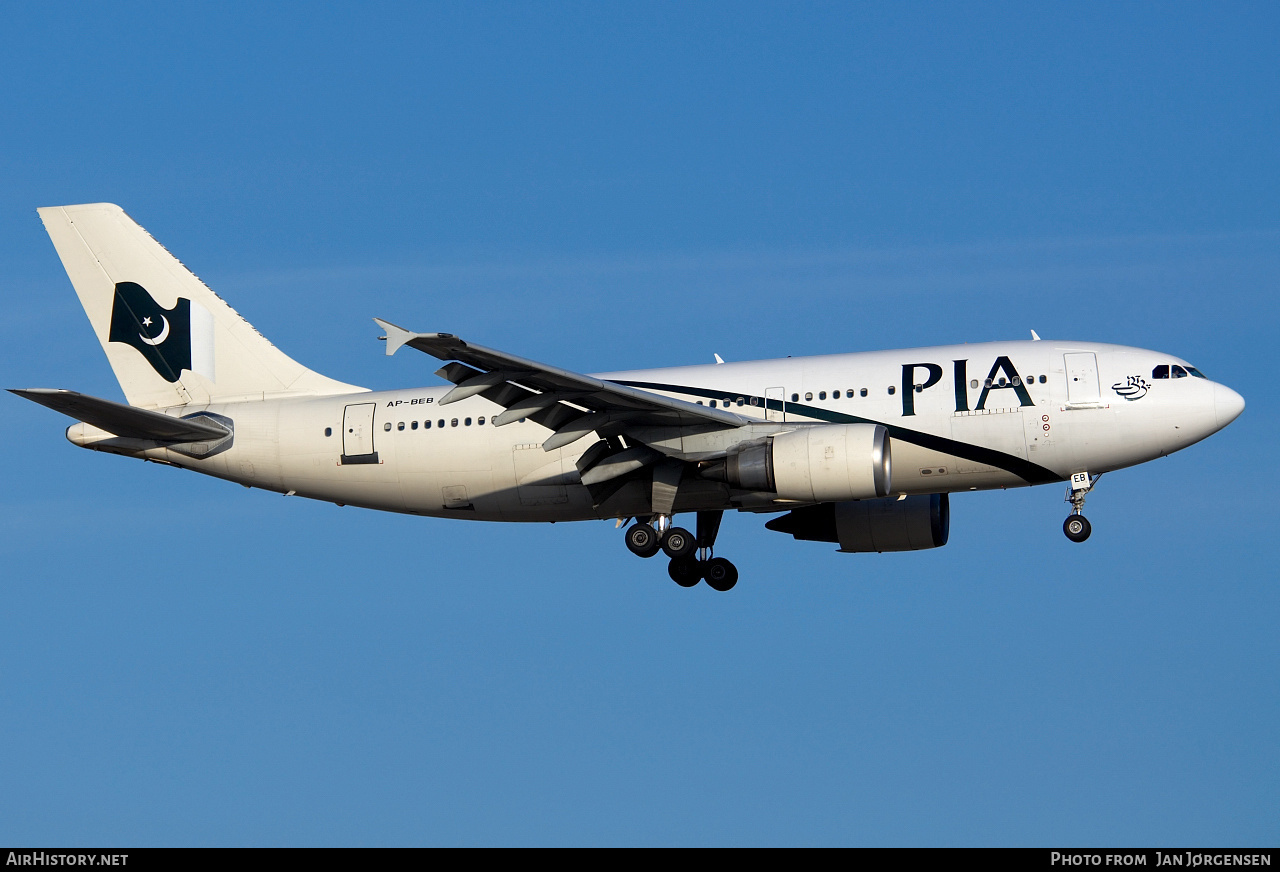 Aircraft Photo of AP-BEB | Airbus A310-308 | Pakistan International Airlines - PIA | AirHistory.net #638264