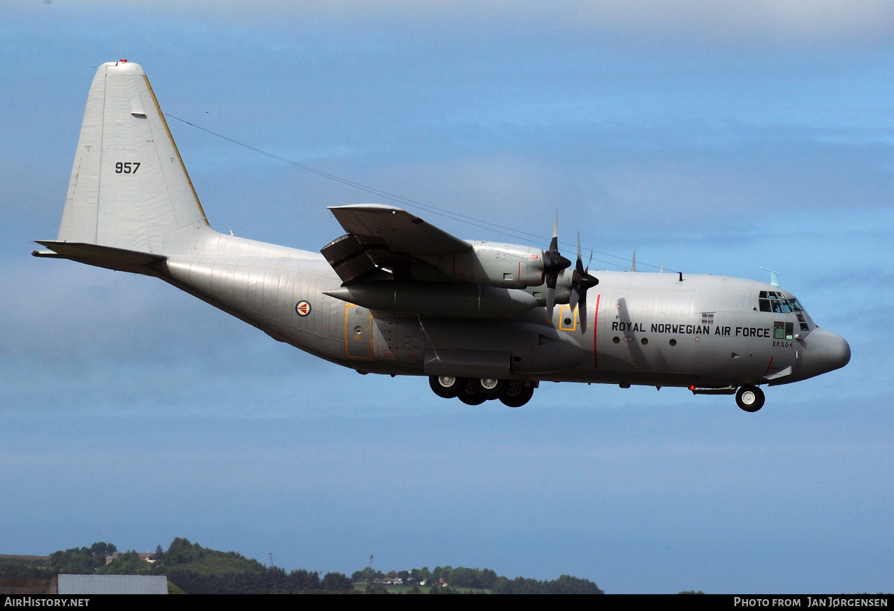 Aircraft Photo of 957 | Lockheed C-130H Hercules | Norway - Air Force | AirHistory.net #638319