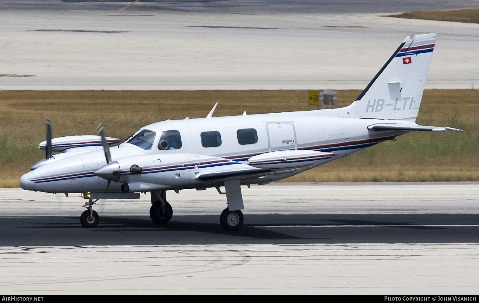 Aircraft Photo of HB-LTI | Piper PA-31T Cheyenne II | AirHistory.net #638330