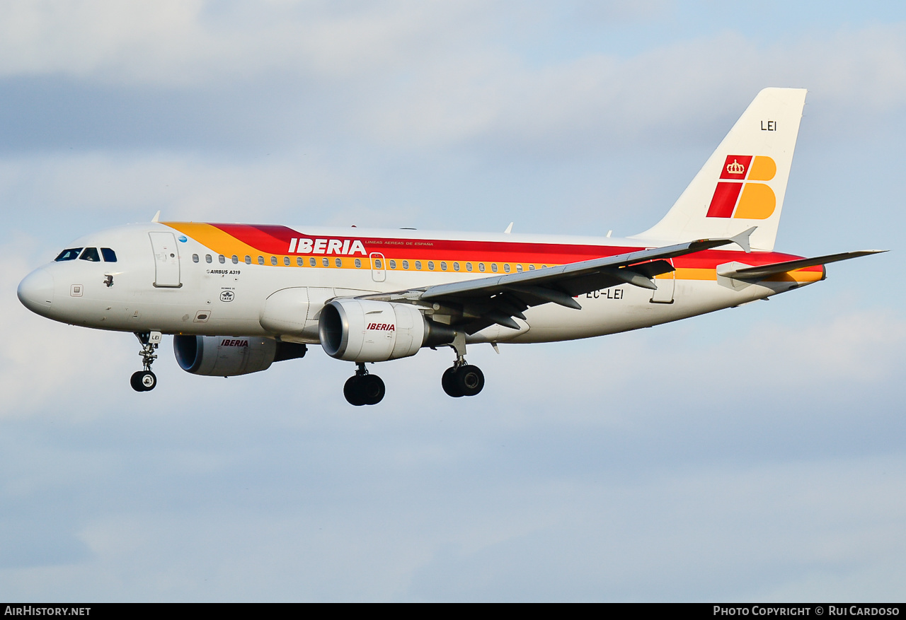 Aircraft Photo of EC-LEI | Airbus A319-111 | Iberia | AirHistory.net #638361