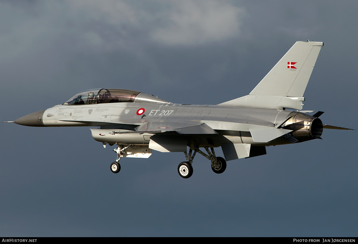 Aircraft Photo of ET-207 | General Dynamics F-16BM Fighting Falcon | Denmark - Air Force | AirHistory.net #638368
