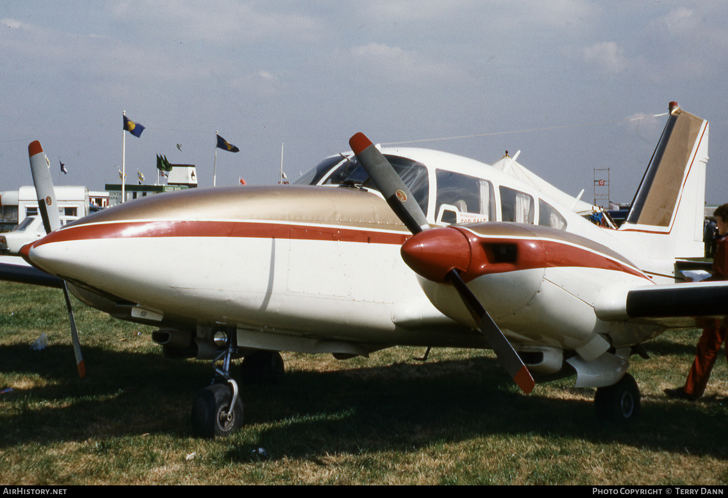 Aircraft Photo of G-BBNM | Piper PA-E23-250 Aztec E | AirHistory.net #638431