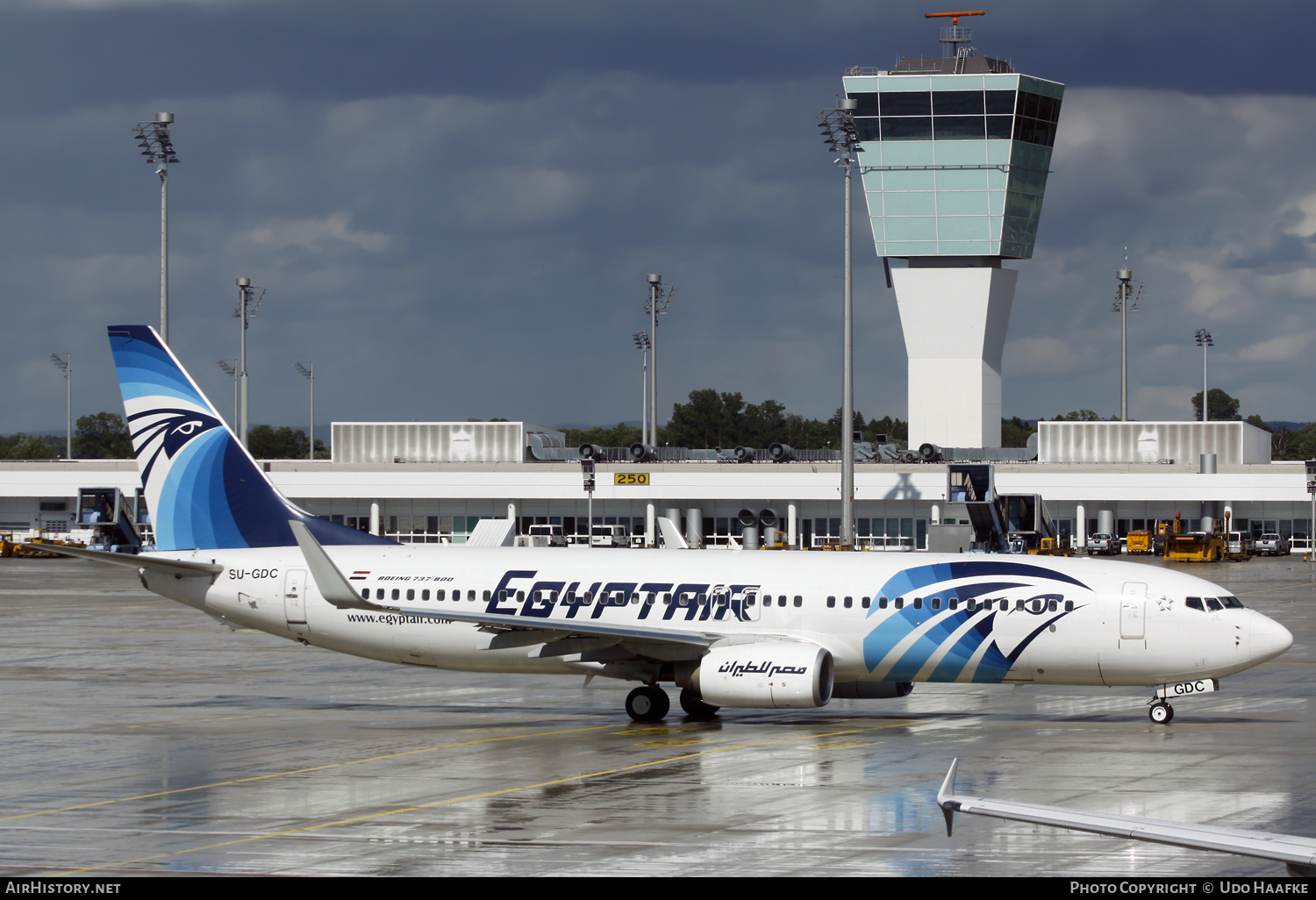 Aircraft Photo of SU-GDC | Boeing 737-866 | EgyptAir | AirHistory.net #638482