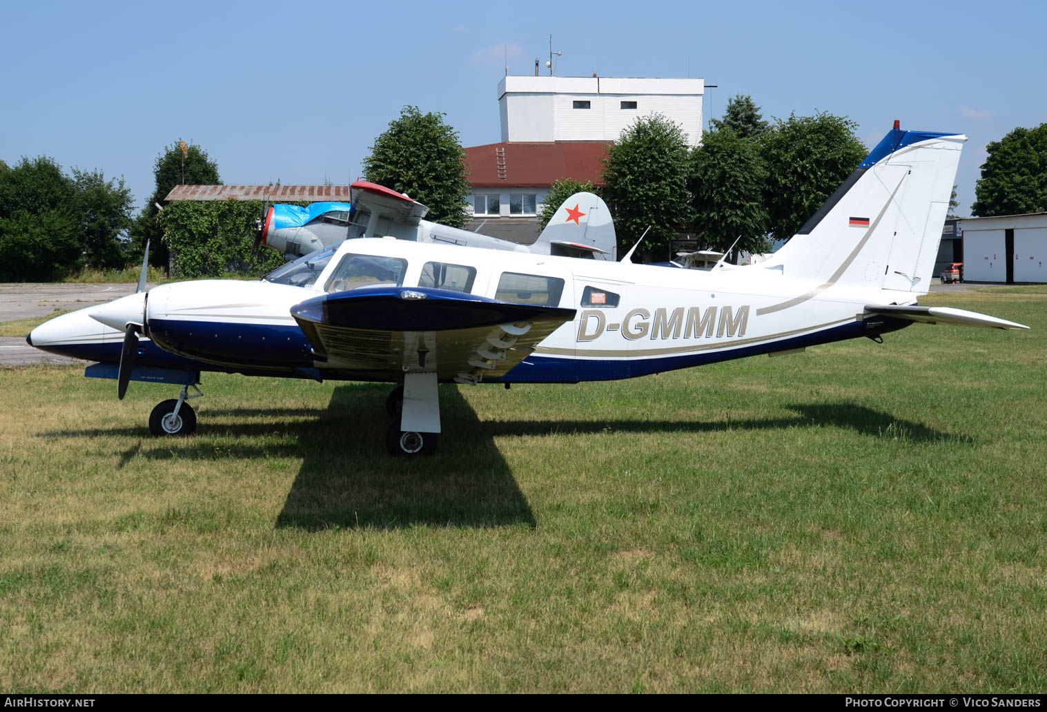 Aircraft Photo of D-GMMM | Piper PA-34-200T Seneca II | AirHistory.net #638559