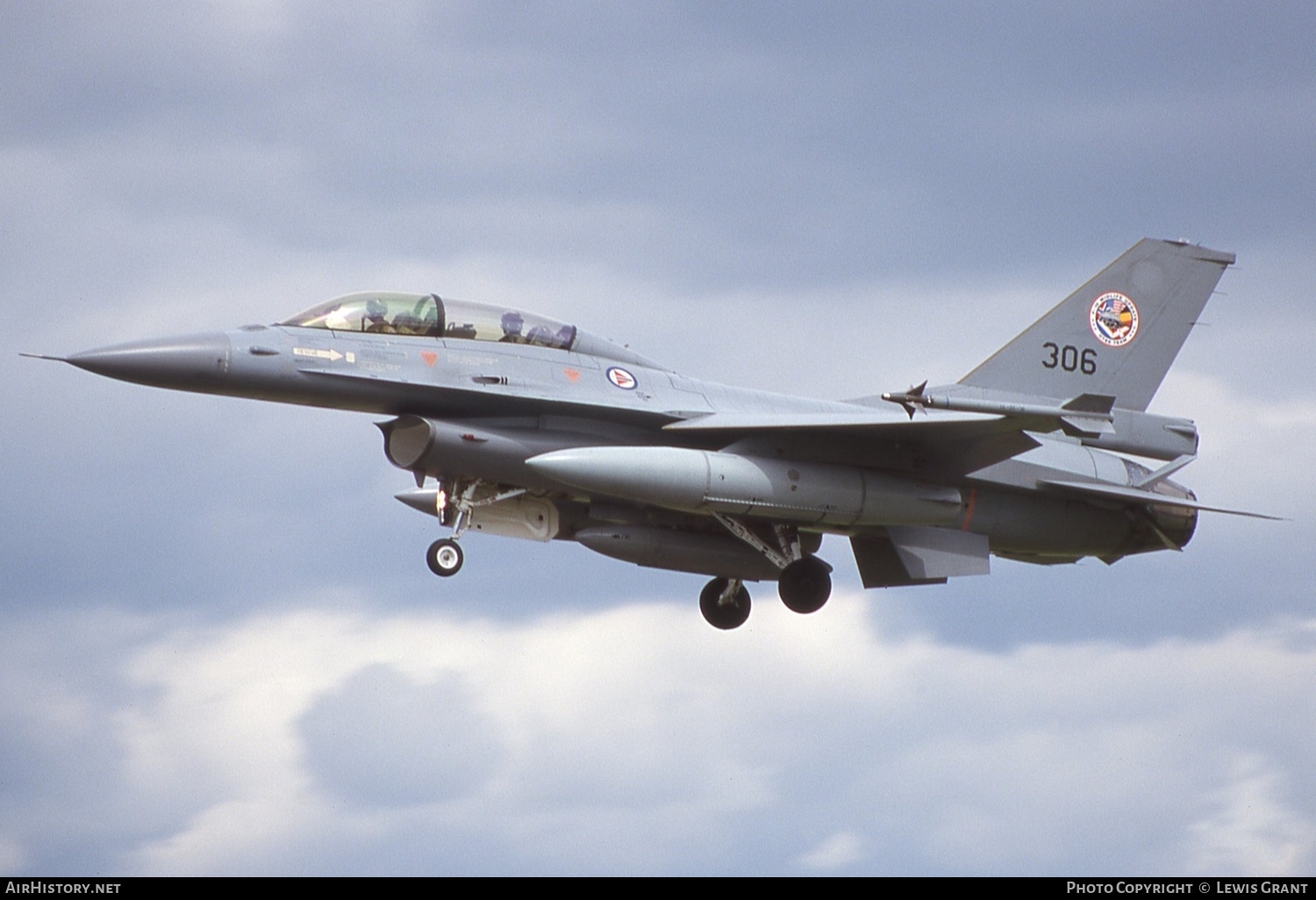 Aircraft Photo of 306 | General Dynamics F-16B Fighting Falcon | Norway - Air Force | AirHistory.net #638623