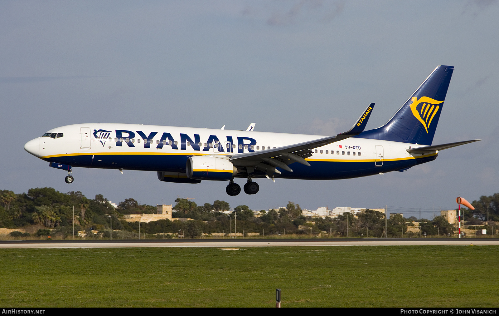 Aircraft Photo of 9H-QED | Boeing 737-800 | Ryanair | AirHistory.net #638626