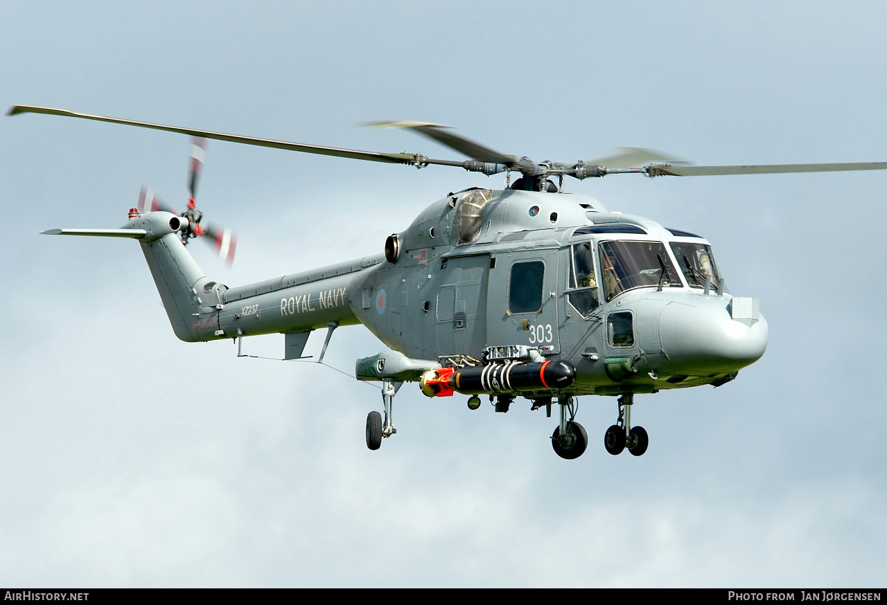 Aircraft Photo of XZ237 | Westland WG-13 Lynx HAS3S | UK - Navy | AirHistory.net #638706
