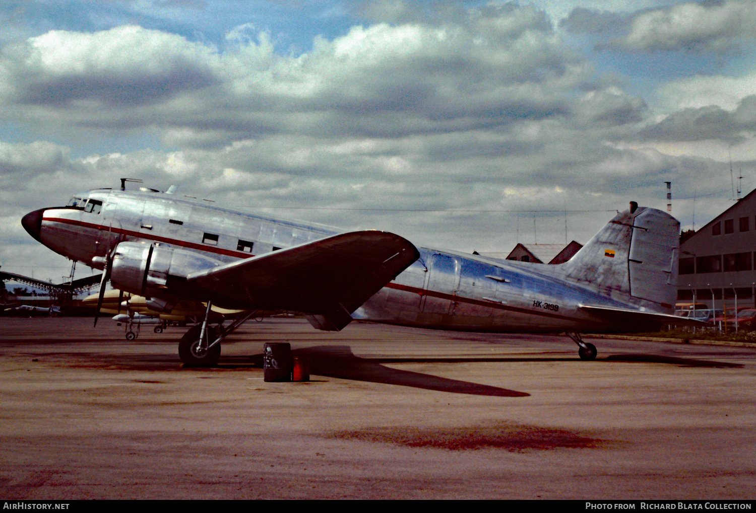 Aircraft Photo of HK-3199 | Douglas C-47D Skytrain | AirHistory.net #638767