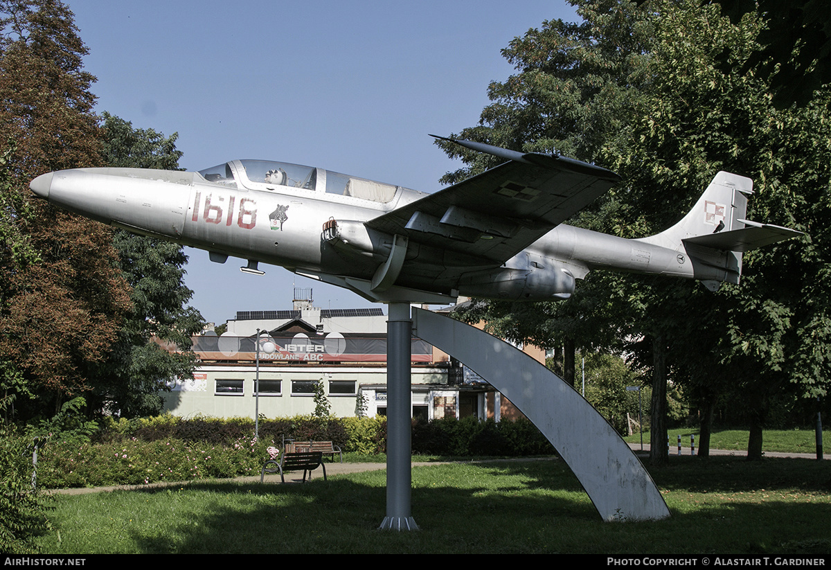 Aircraft Photo of 1618 | PZL-Mielec TS-11 Iskra bis DF | Poland - Air Force | AirHistory.net #638787