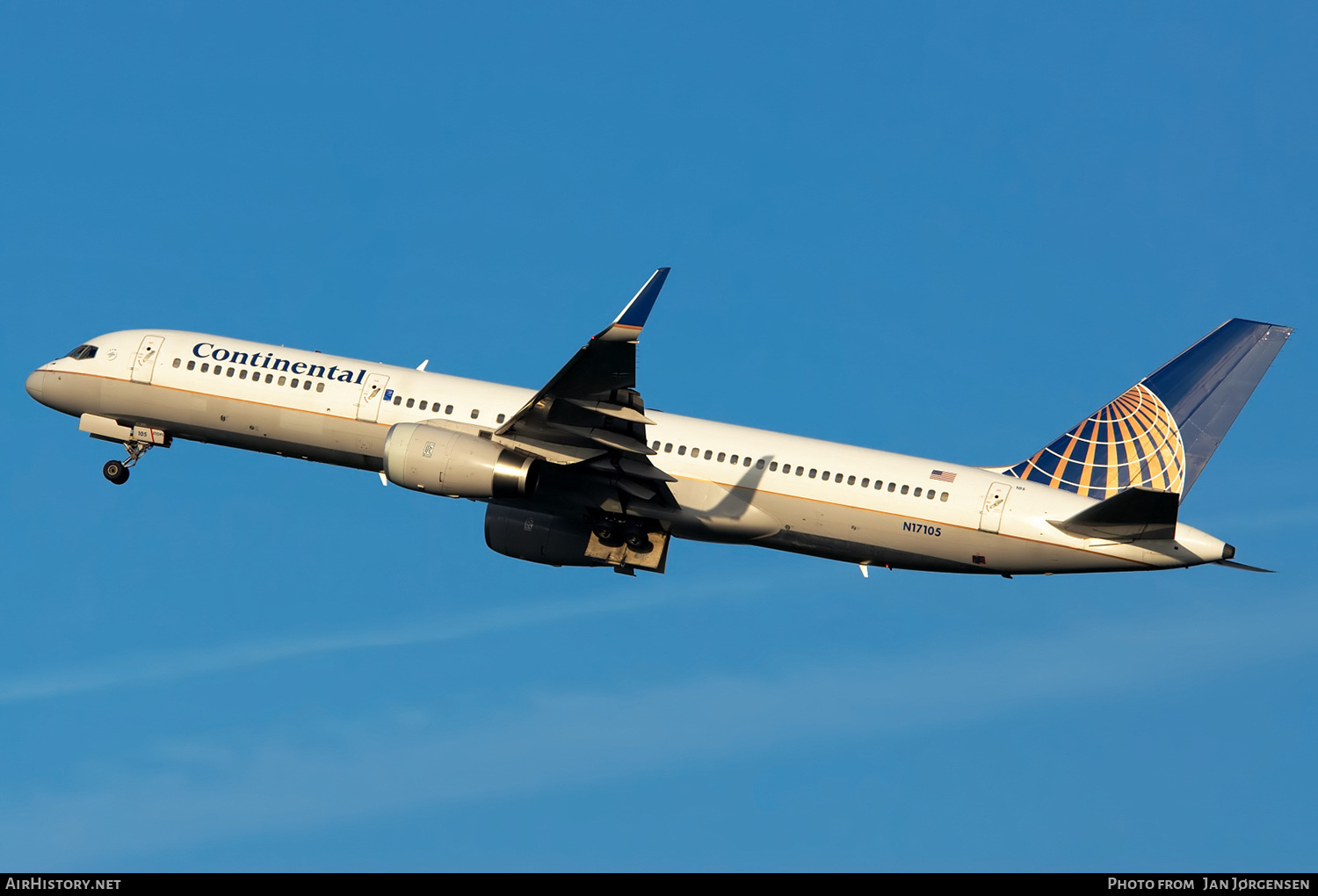 Aircraft Photo of N17105 | Boeing 757-224 | Continental Airlines | AirHistory.net #638902