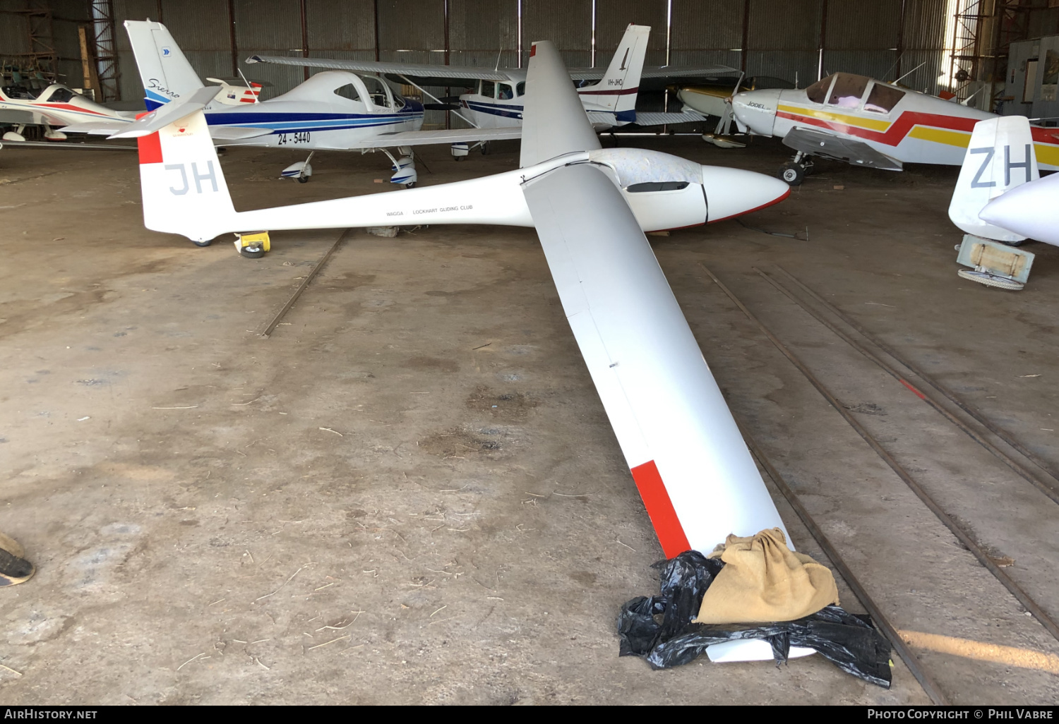 Aircraft Photo of VH-GJH / JH | Glasflügel H-205 Club Libelle | Wagga/Lockhart Gliding Club | AirHistory.net #638932