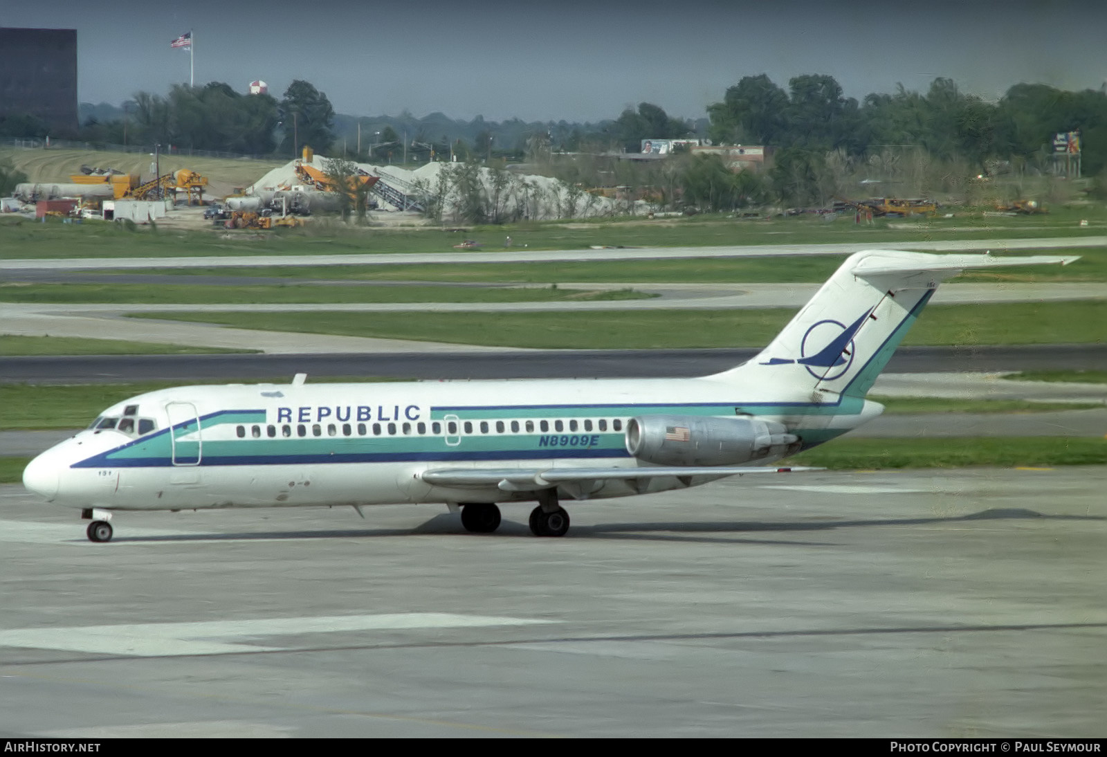 Aircraft Photo of N8909E | Douglas DC-9-14 | Republic Airlines | AirHistory.net #638987