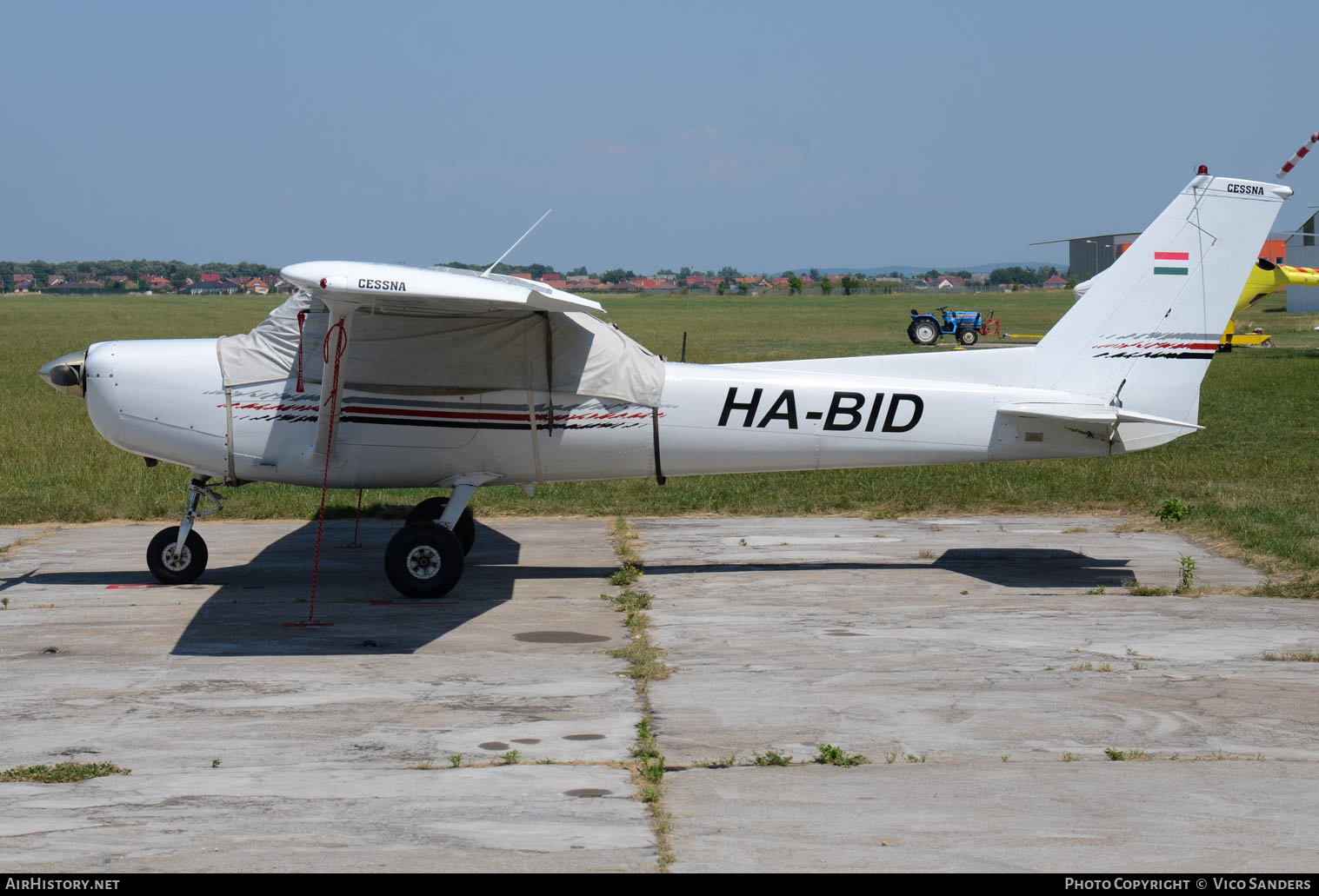Aircraft Photo of HA-BID | Cessna 152 | AirHistory.net #638992