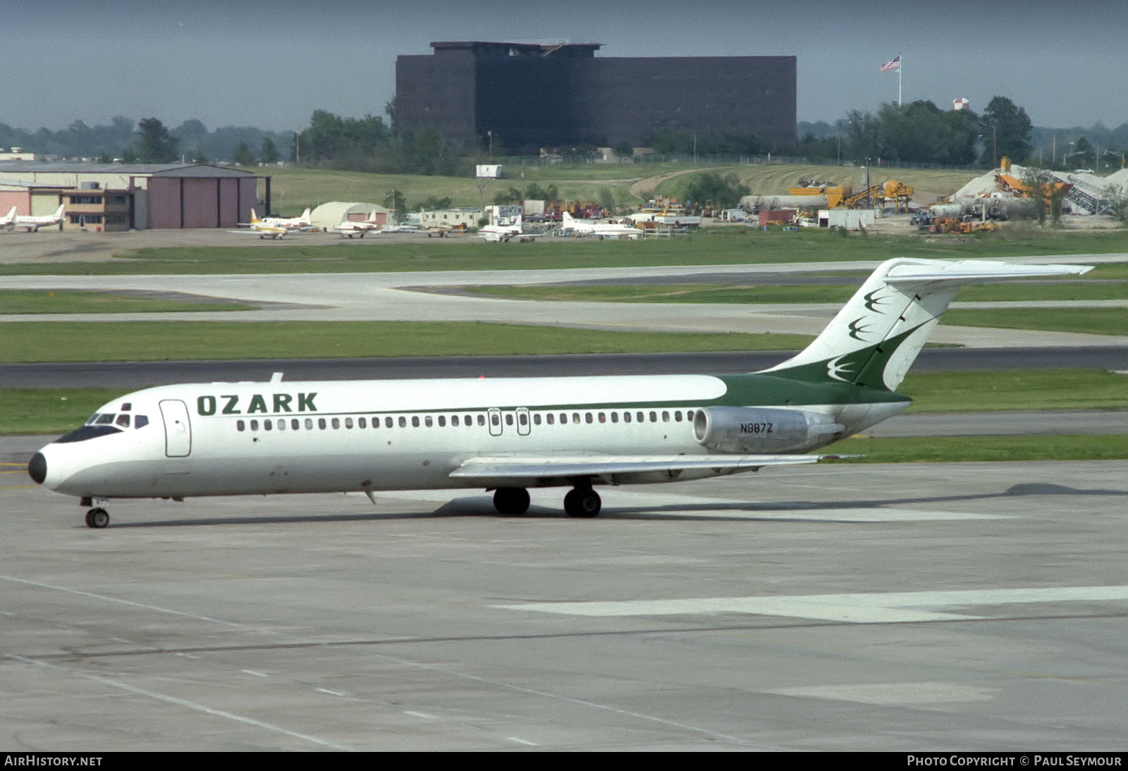 Aircraft Photo of N987Z | McDonnell Douglas DC-9-31 | Ozark Air Lines | AirHistory.net #638993