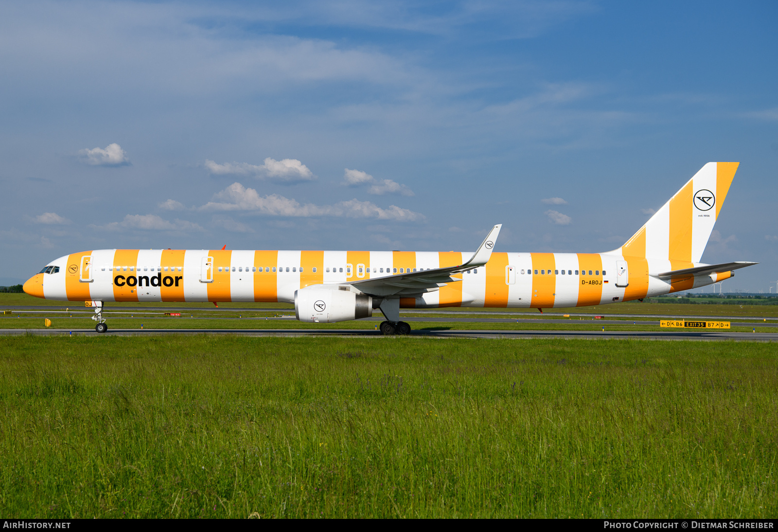 Aircraft Photo of D-ABOJ | Boeing 757-330 | Condor Flugdienst | AirHistory.net #639092