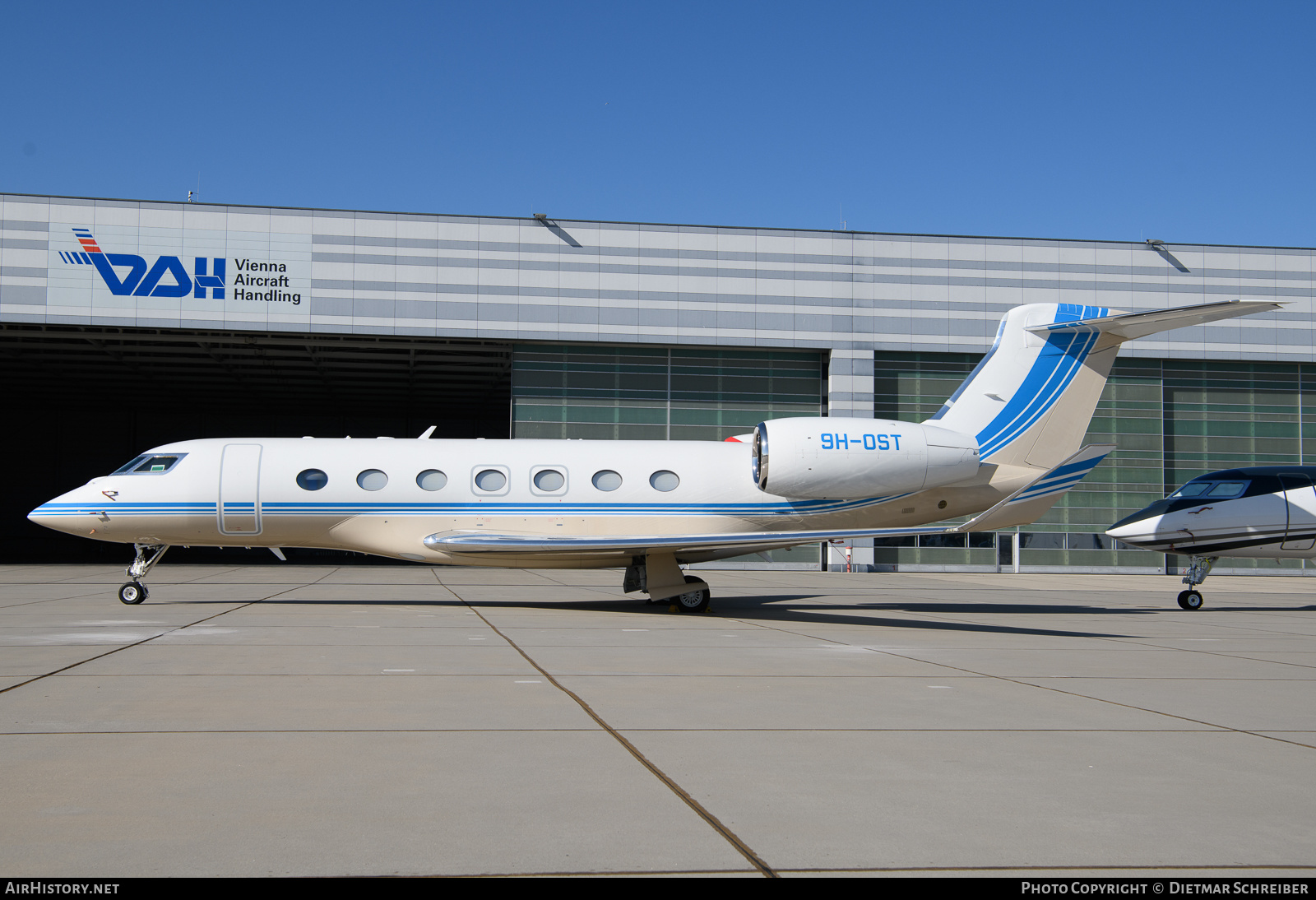 Aircraft Photo of 9H-OST | Gulfstream Aerospace G500 (G-VII) | AirHistory.net #639215