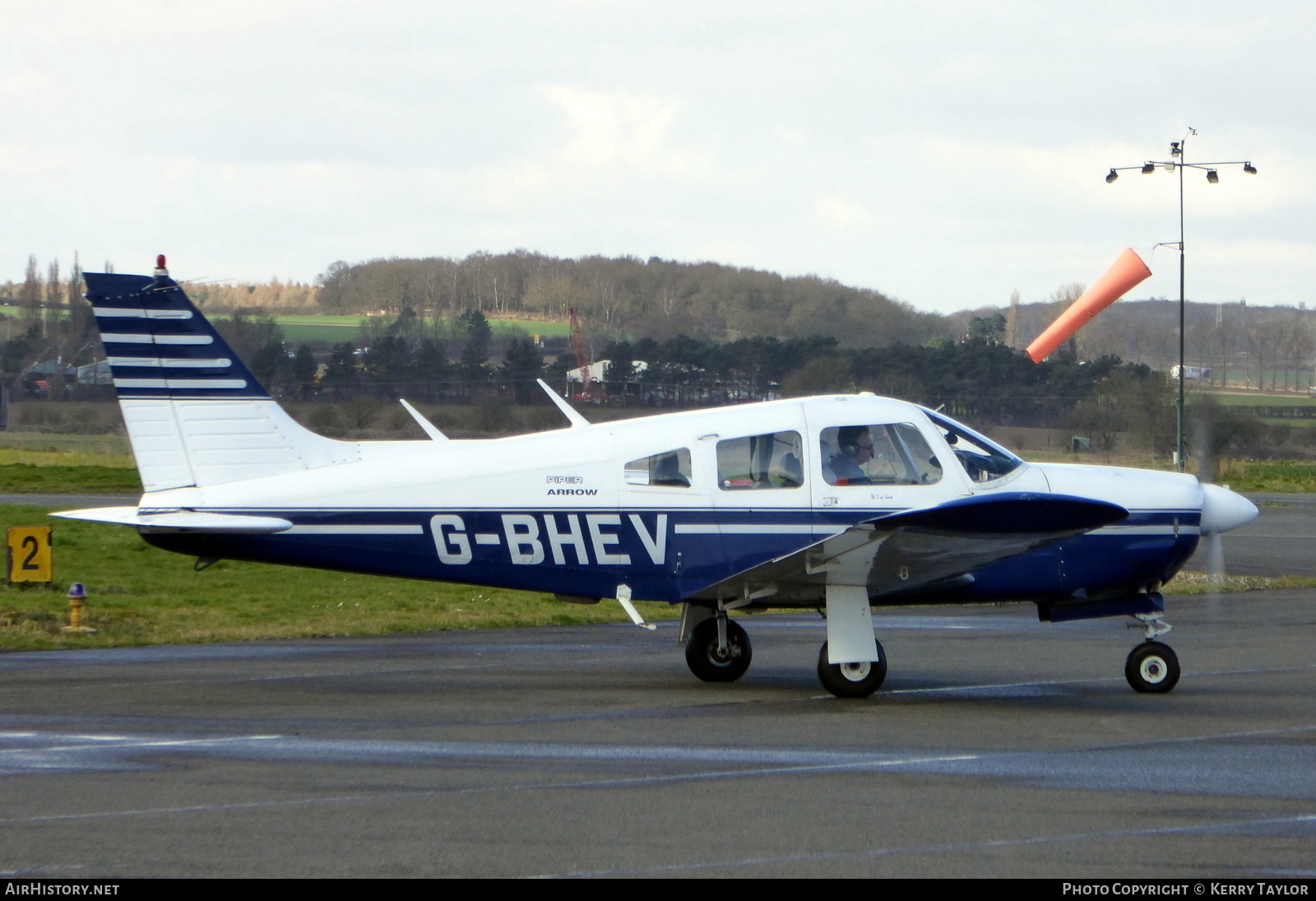 Aircraft Photo of G-BHEV | Piper PA-28R-200 Cherokee Arrow II | AirHistory.net #639225