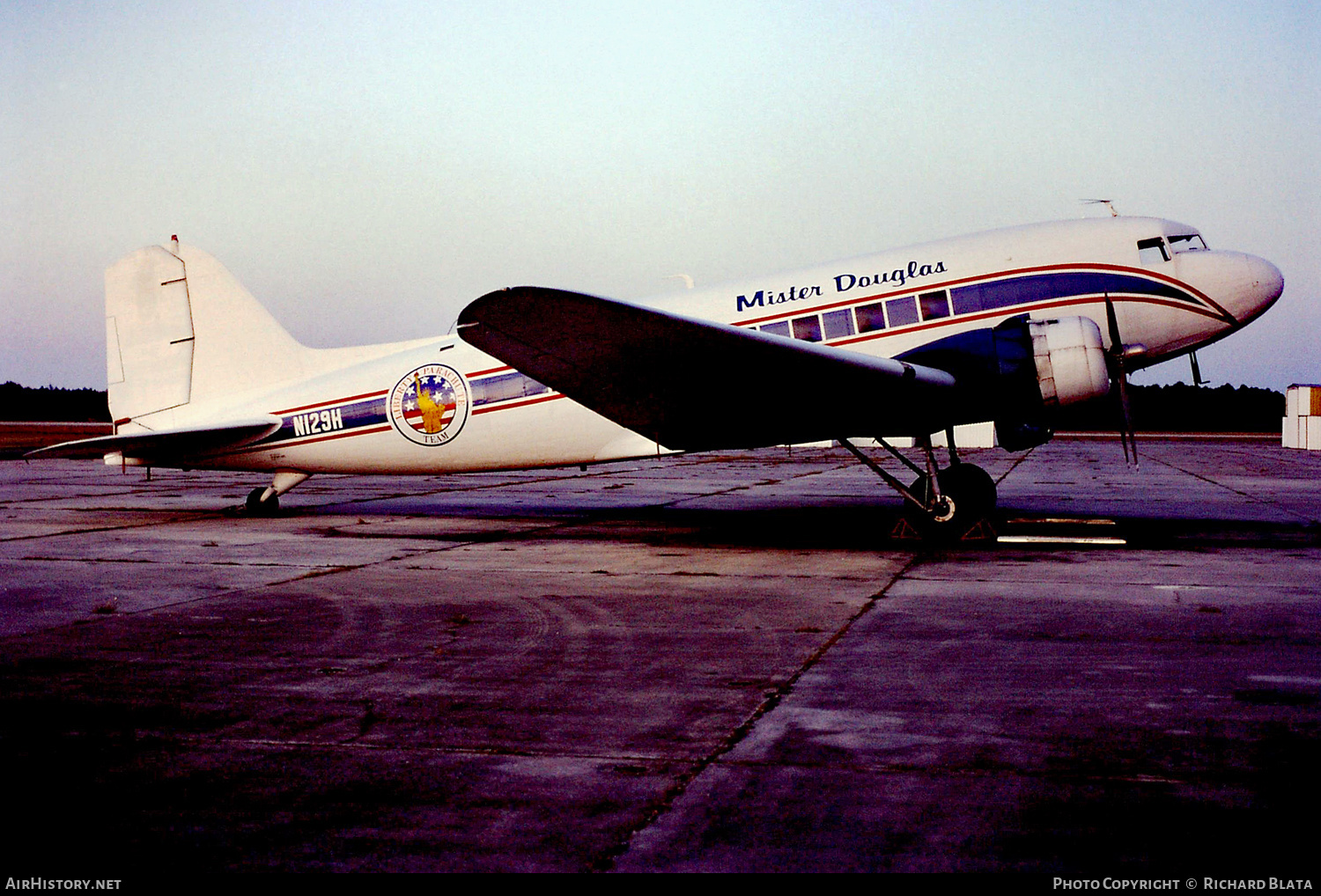 Aircraft Photo of N129H | Douglas DC-3A-197E | AirHistory.net #639242