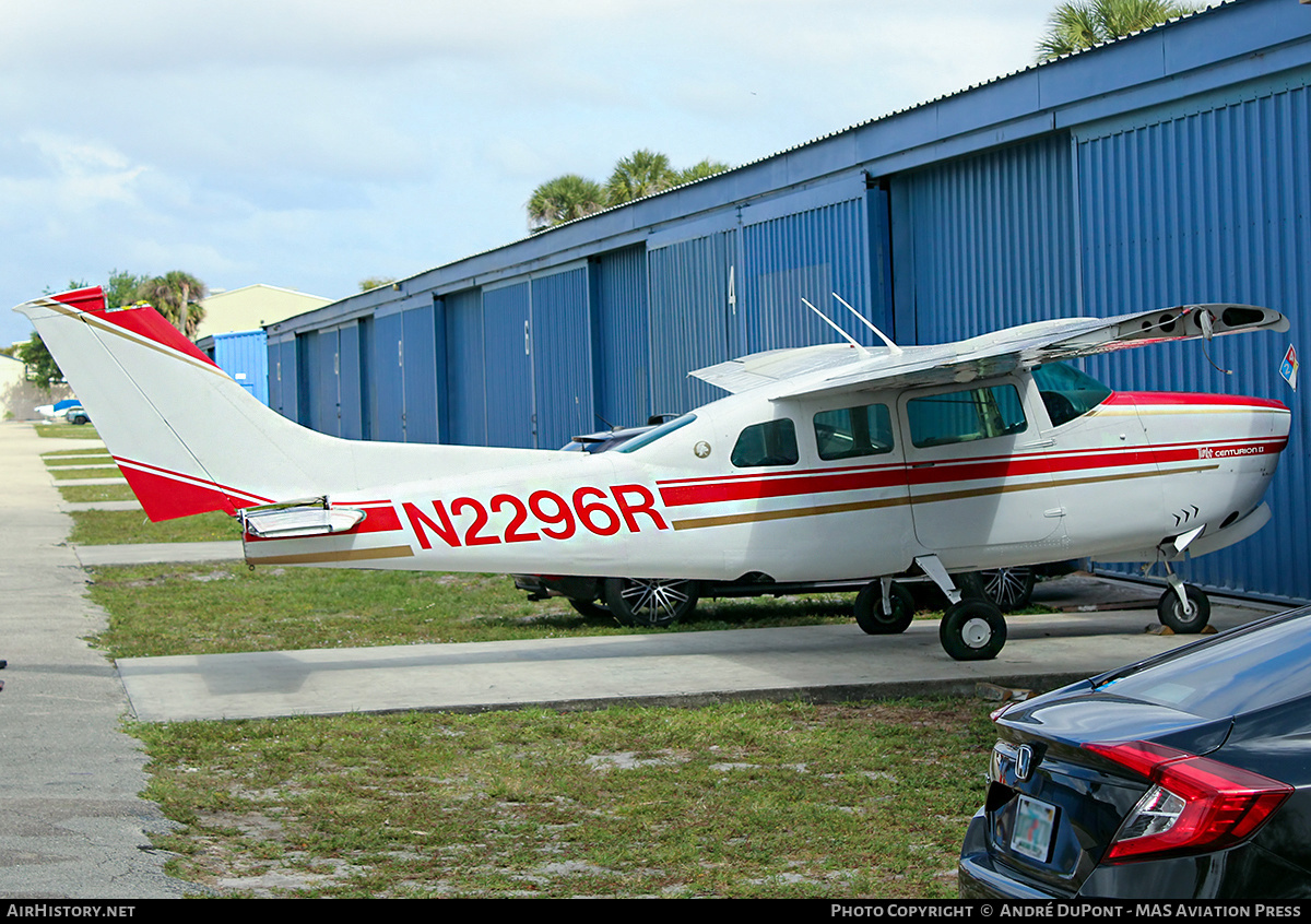 Aircraft Photo of N2296R | Cessna 210J Centurion | AirHistory.net #639342
