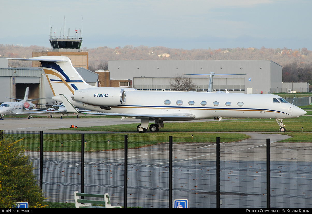 Aircraft Photo of N888HZ | Gulfstream Aerospace G-V-SP Gulfstream G550 | AirHistory.net #639368
