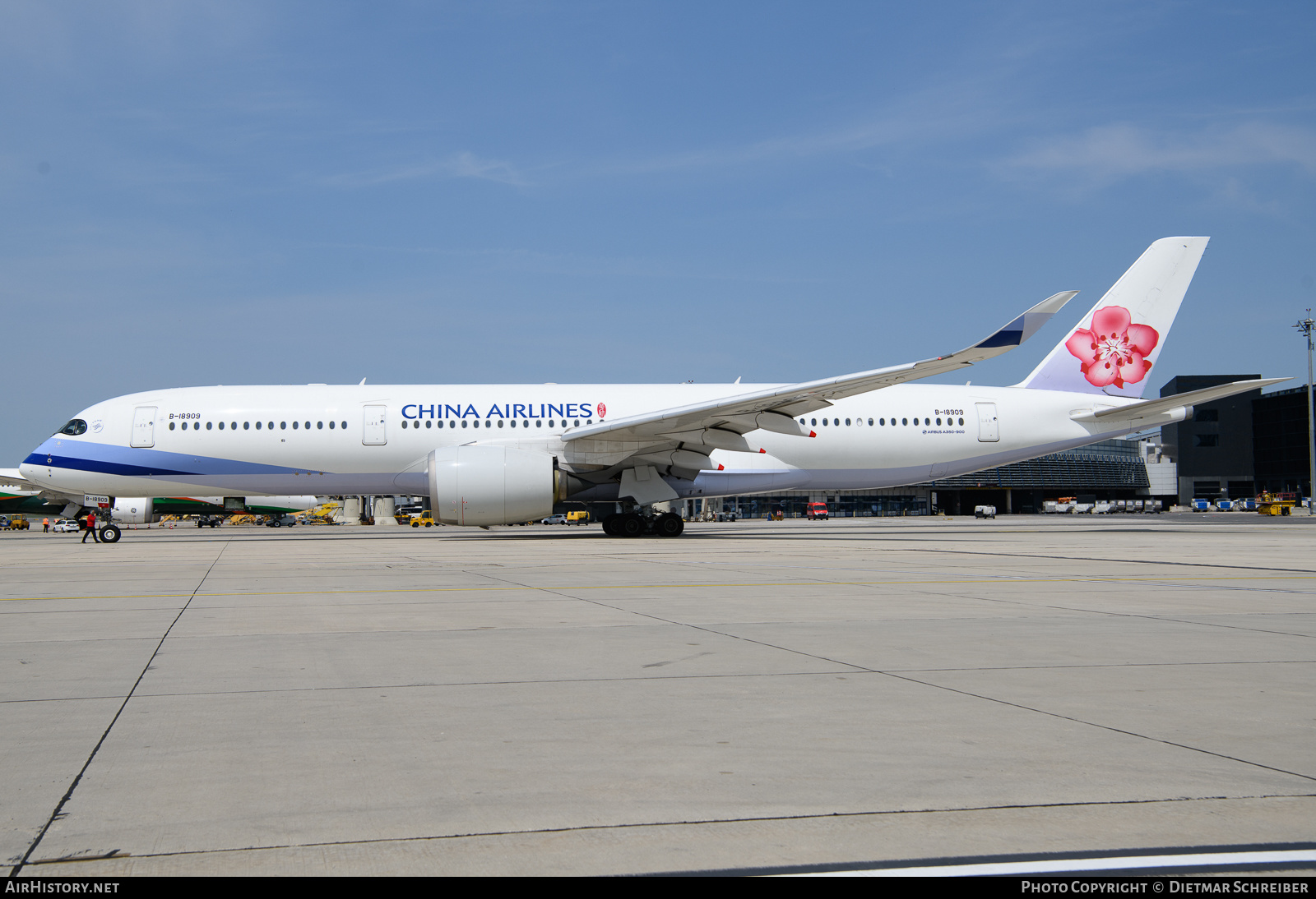 Aircraft Photo of B-18909 | Airbus A350-941 | China Airlines | AirHistory.net #639433