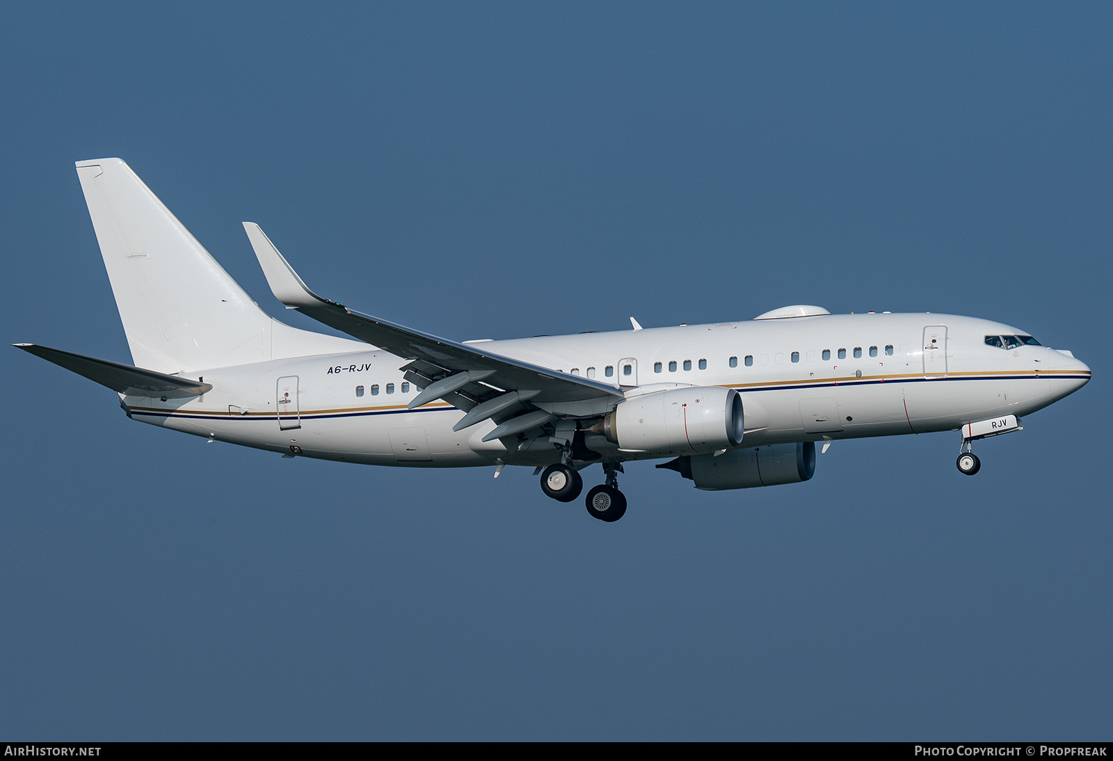 Aircraft Photo of A6-RJV | Boeing 737-77W BBJ | Royal Jet | AirHistory.net #639509