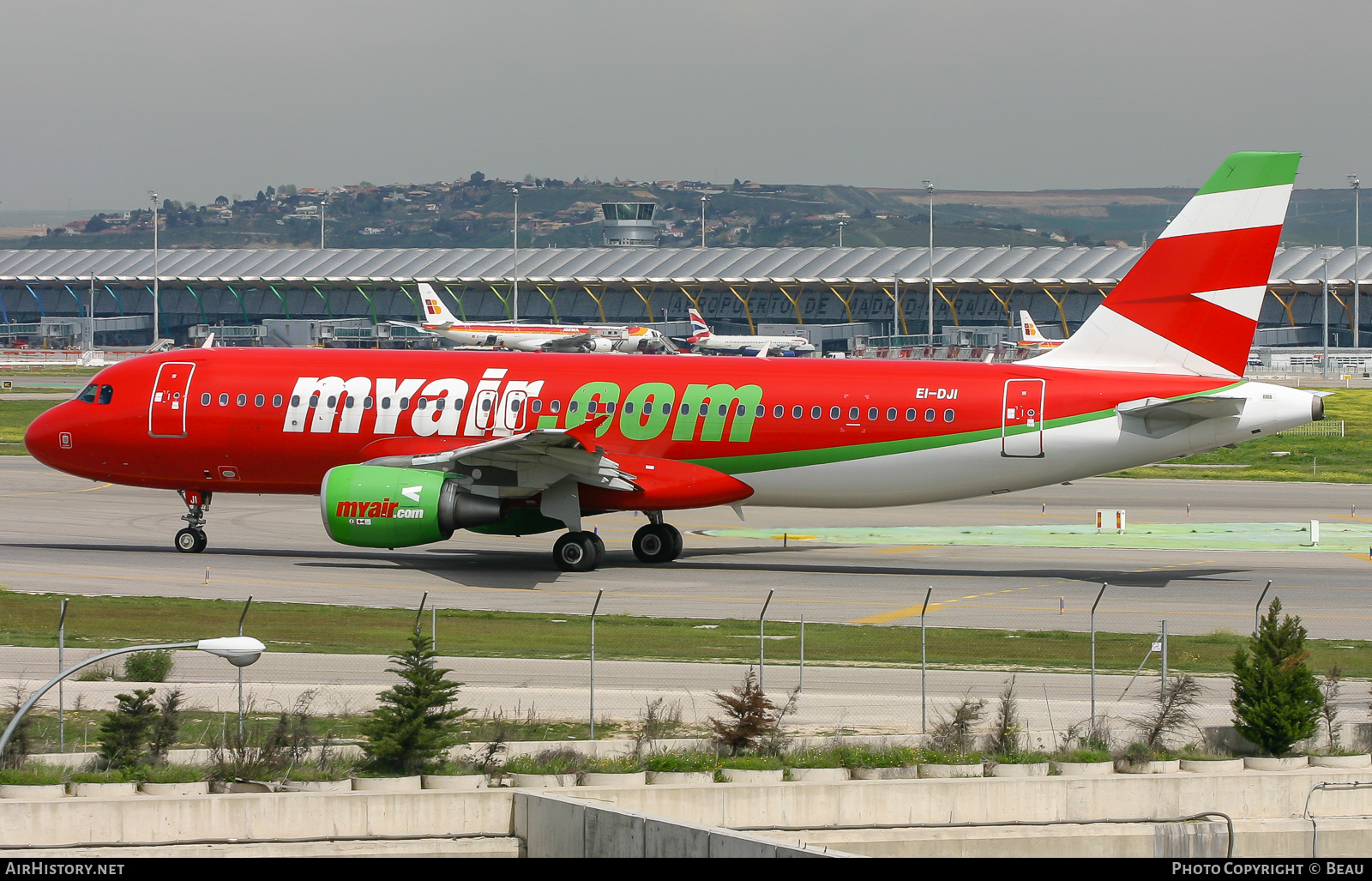 Aircraft Photo of EI-DJI | Airbus A320-214 | Myair | AirHistory.net #639528