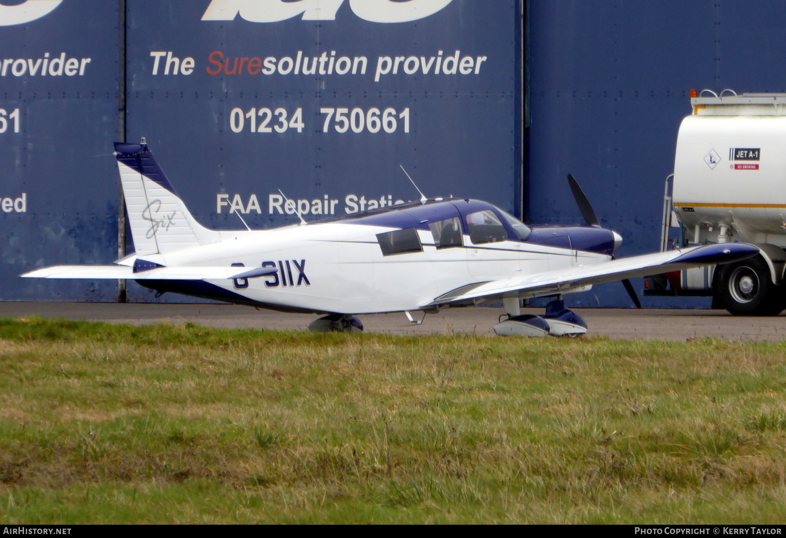 Aircraft Photo of G-SIIX | Piper PA-32-260 Cherokee Six | AirHistory.net #639604