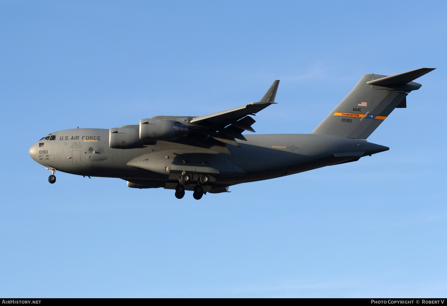 Aircraft Photo of 01-0190 / 10190 | Boeing C-17A Globemaster III | USA - Air Force | AirHistory.net #639705