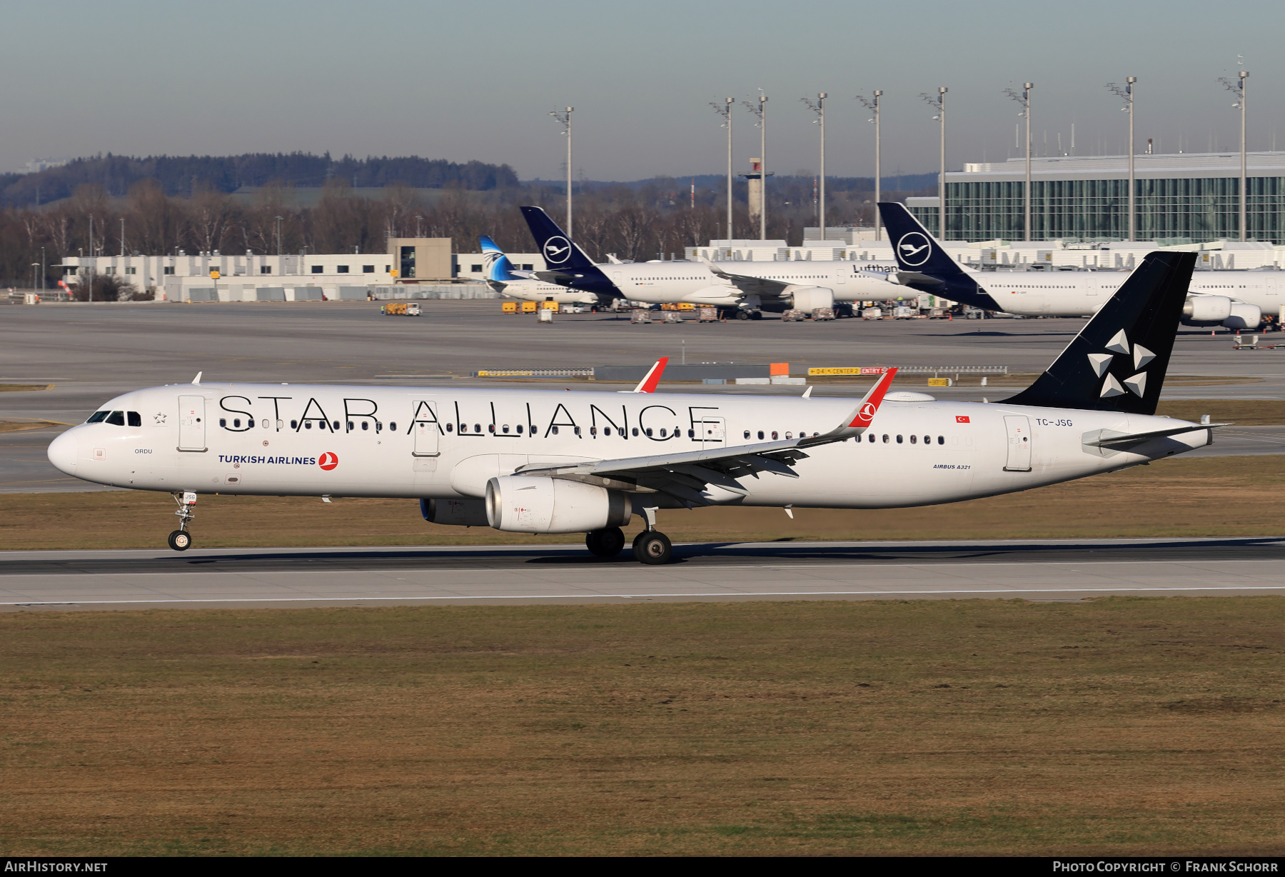 Aircraft Photo of TC-JSG | Airbus A321-231 | Turkish Airlines | AirHistory.net #639889