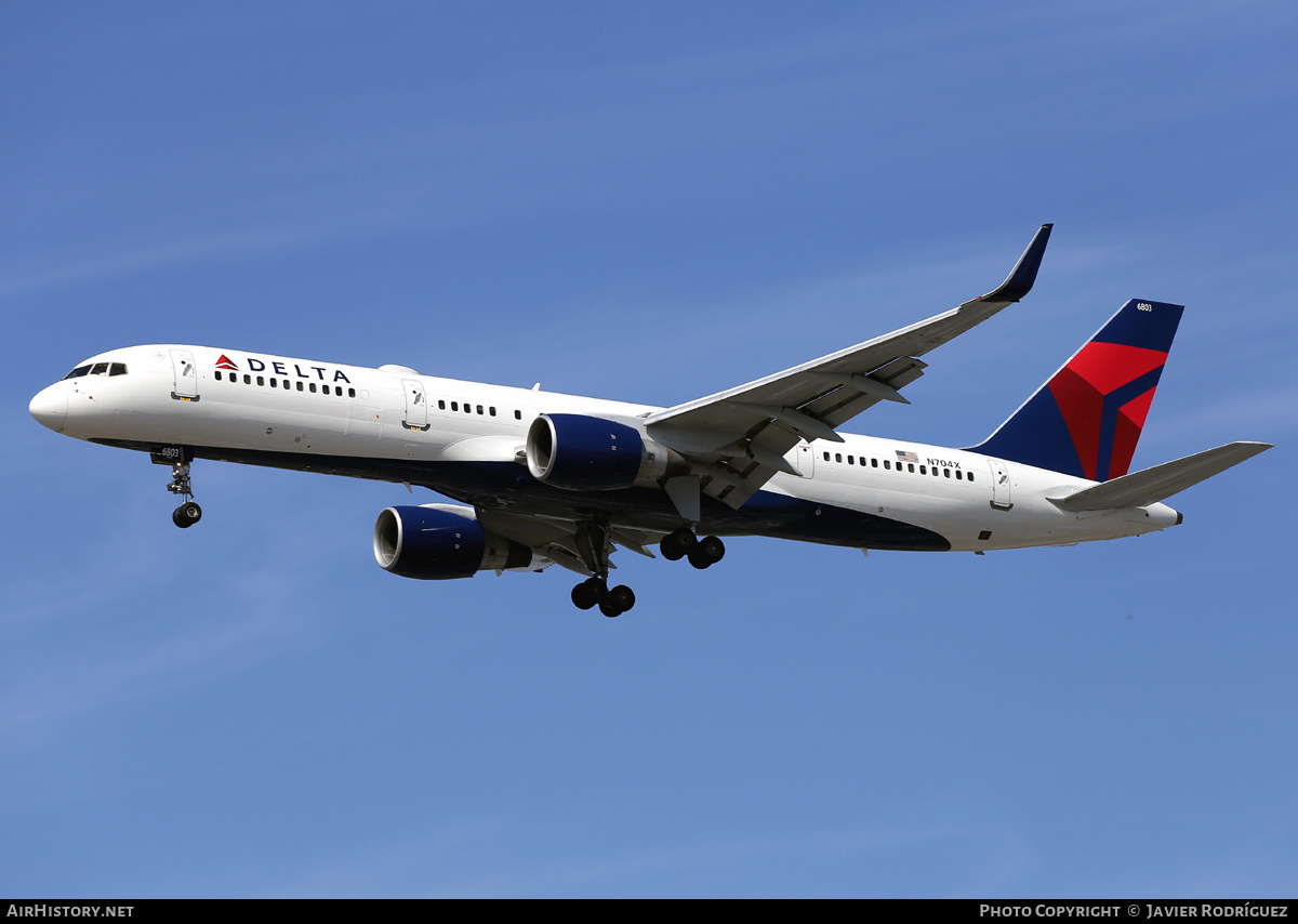 Aircraft Photo of N704X | Boeing 757-2Q8 | Delta Air Lines | AirHistory.net #639901