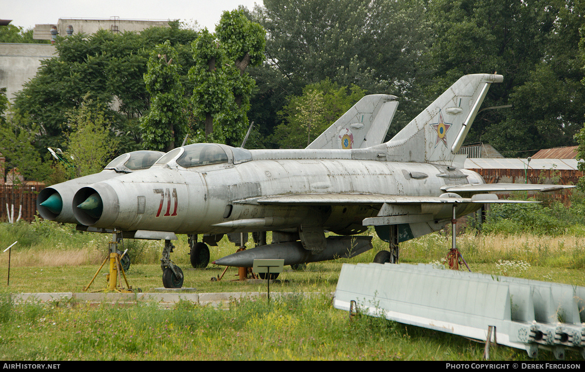 Aircraft Photo of 711 | Mikoyan-Gurevich MiG-21F-13 | Romania - Air Force | AirHistory.net #639954