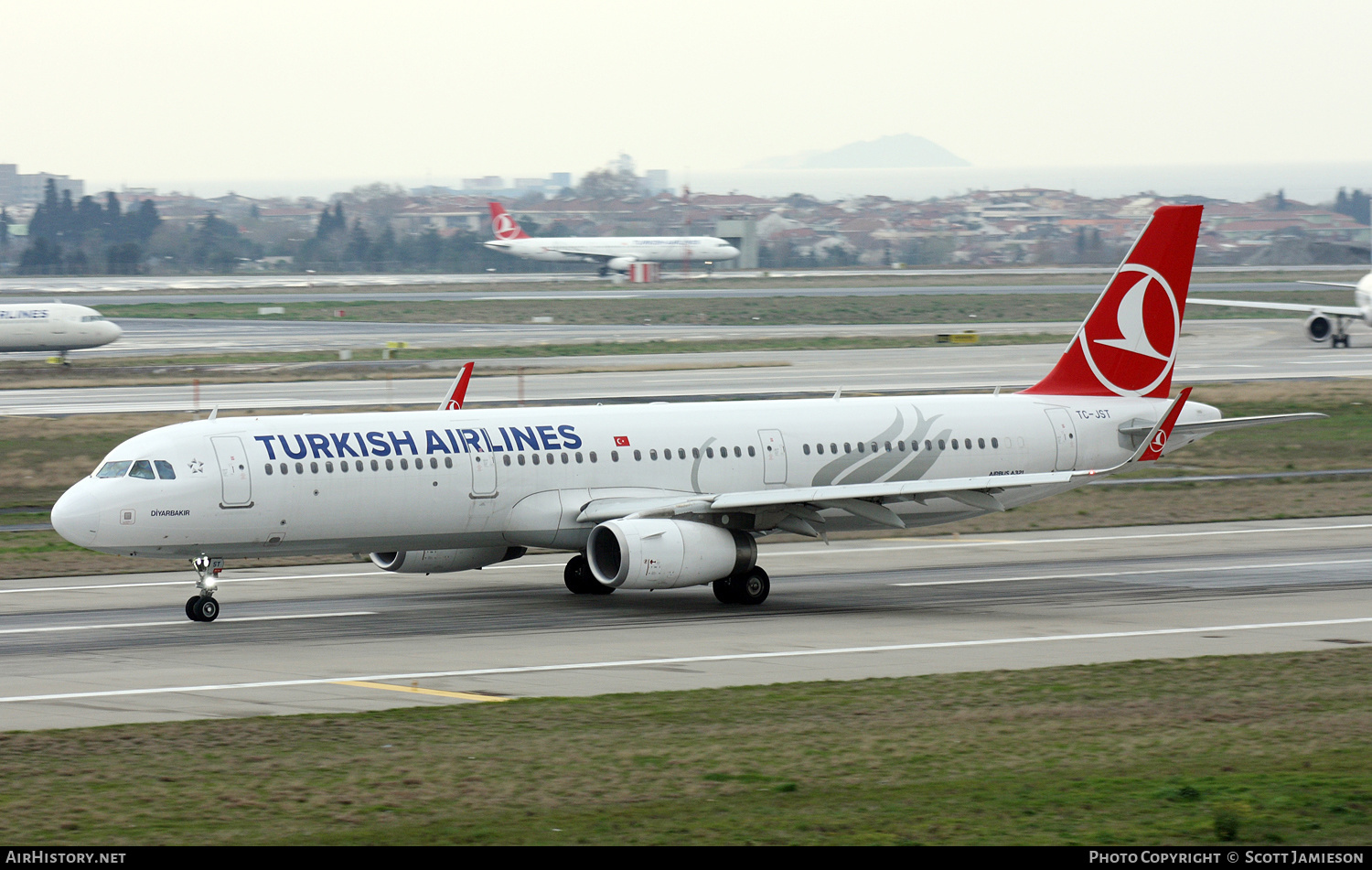 Aircraft Photo of TC-JST | Airbus A321-231 | Turkish Airlines | AirHistory.net #640048