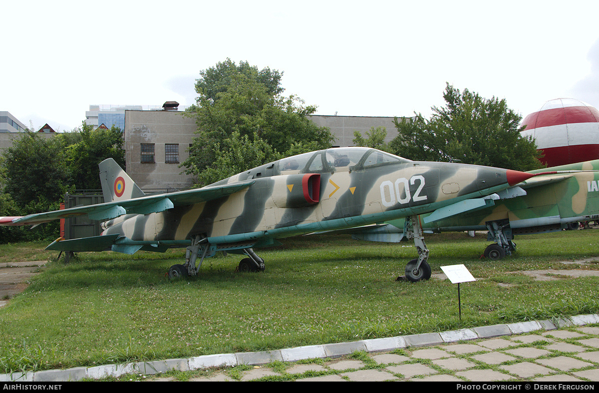 Aircraft Photo of 002 | Craiova IAR-93DC Vultur | Romania - Air Force | AirHistory.net #640067
