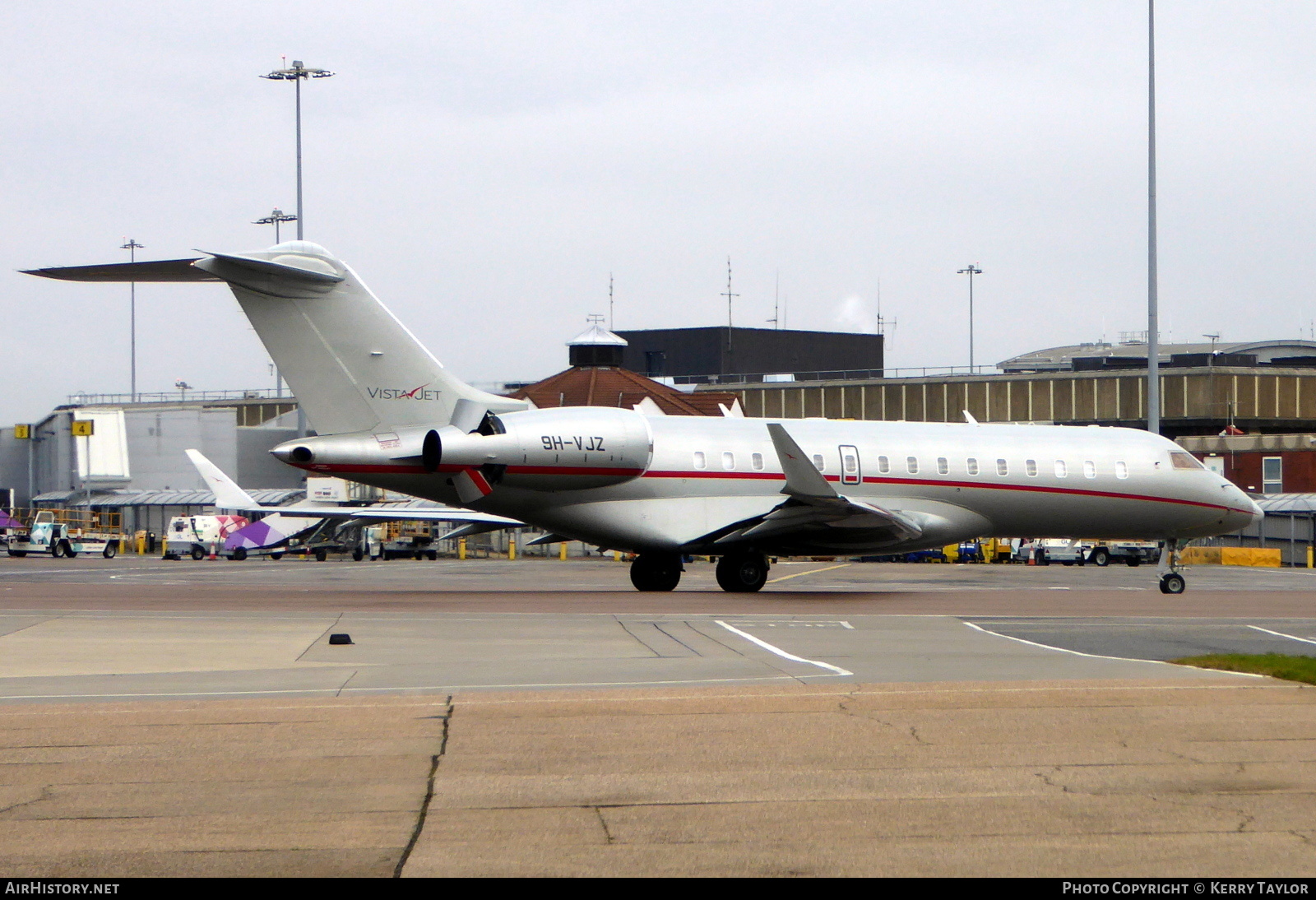 Aircraft Photo of 9H-VJZ | Bombardier Global 6000 (BD-700-1A10) | VistaJet | AirHistory.net #640091