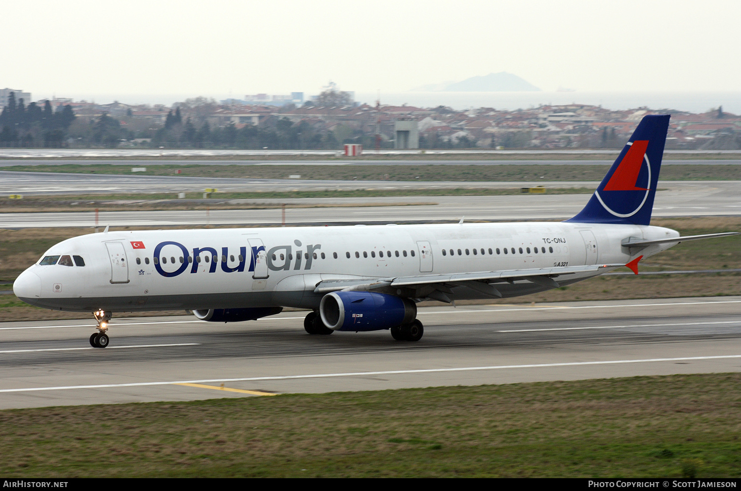 Aircraft Photo of TC-ONJ | Airbus A321-131 | Onur Air | AirHistory.net #640093