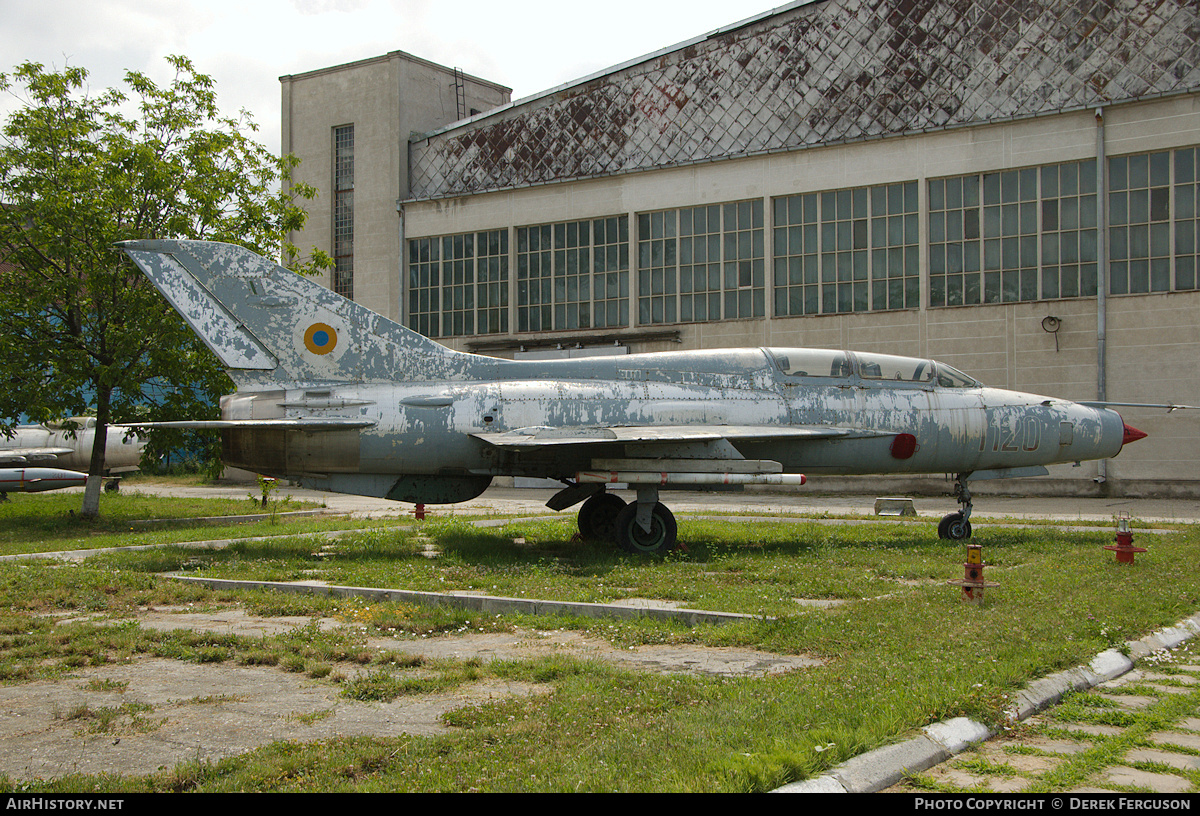 Aircraft Photo of 1120 | Mikoyan-Gurevich MiG-21U-400 | Romania - Air Force | AirHistory.net #640125