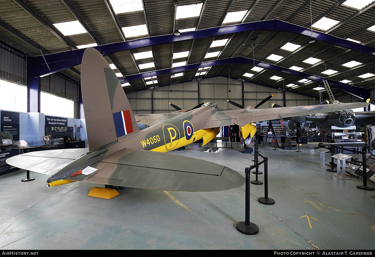 Aircraft Photo of W4050 | De Havilland D.H. 98 Mosquito | UK - Air Force | AirHistory.net #640134