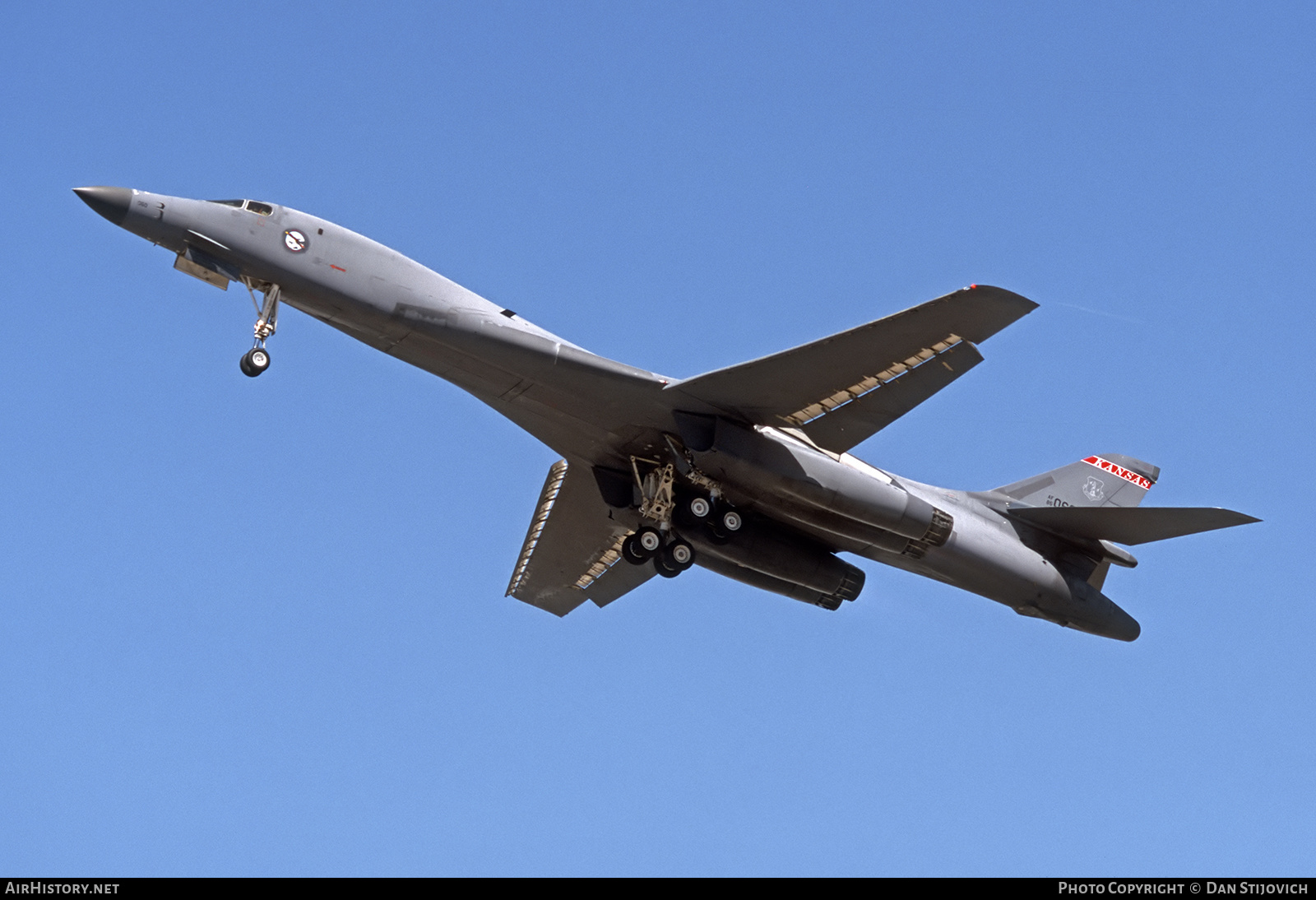 Aircraft Photo of 85-0060 / AF85-060 | Rockwell B-1B Lancer | USA - Air Force | AirHistory.net #640137