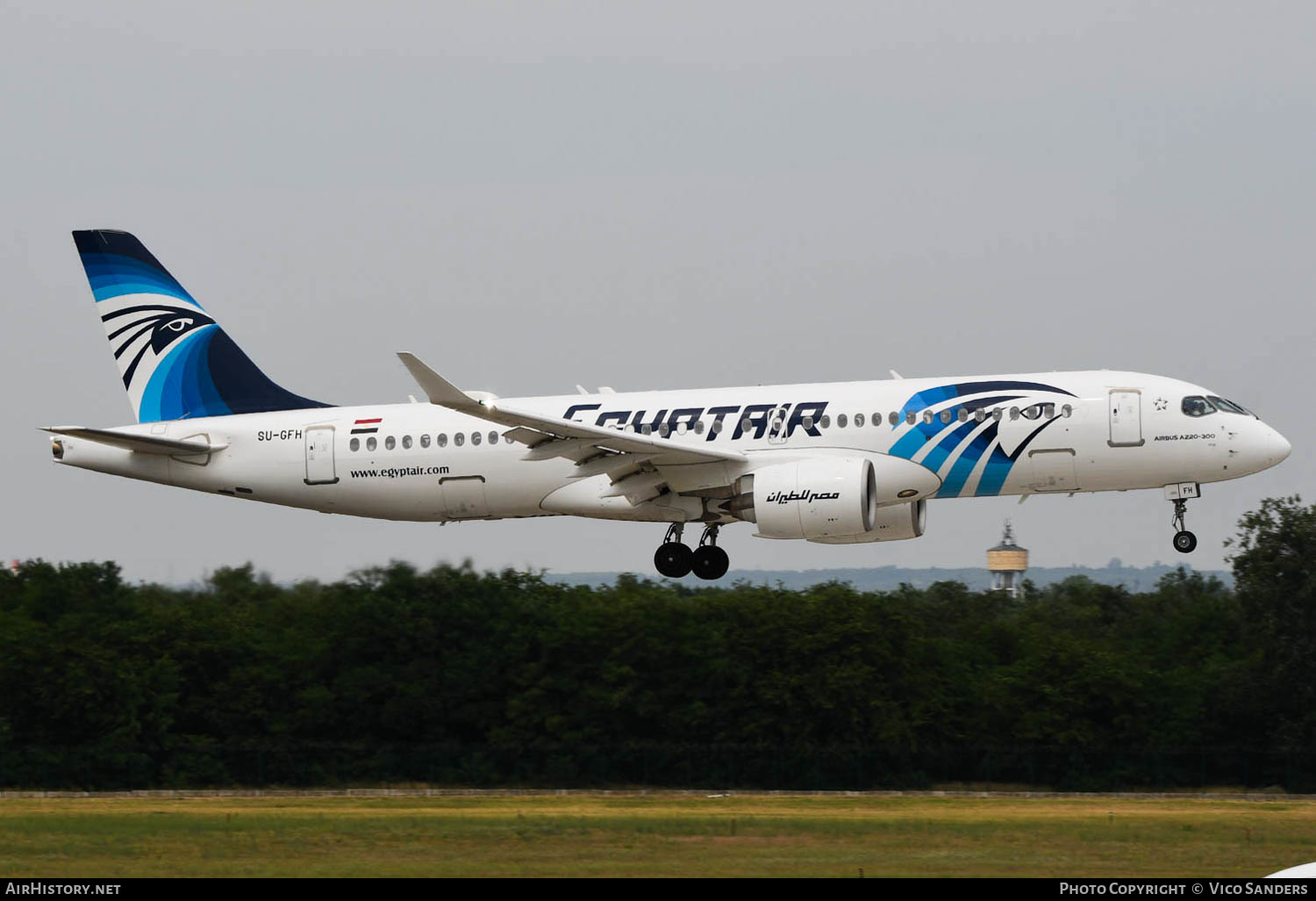 Aircraft Photo of SU-GFH | Airbus A220-371 (BD-500-1A11) | EgyptAir | AirHistory.net #640153