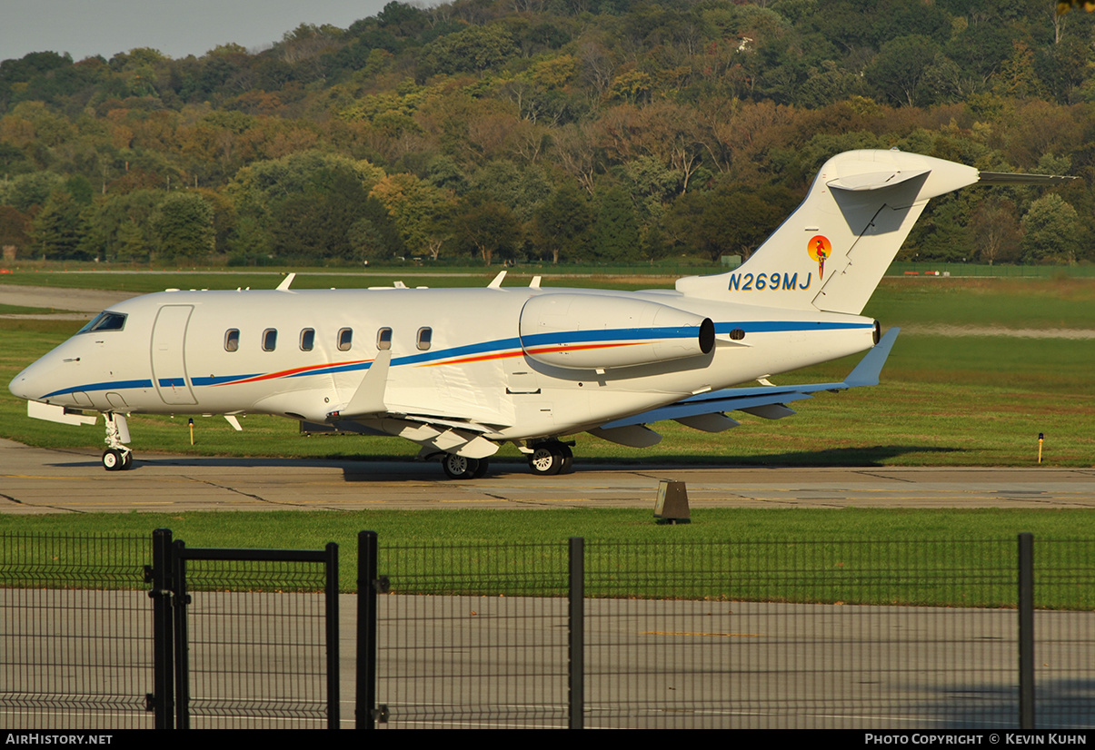 Aircraft Photo of N269MJ | Bombardier Challenger 300 (BD-100-1A10) | AirHistory.net #640287
