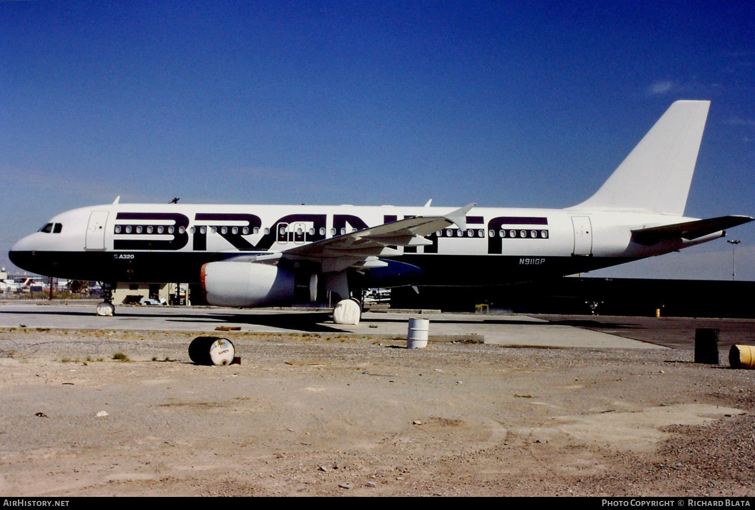 Aircraft Photo of N911GP | Airbus A320-231 | Braniff | AirHistory.net #640313