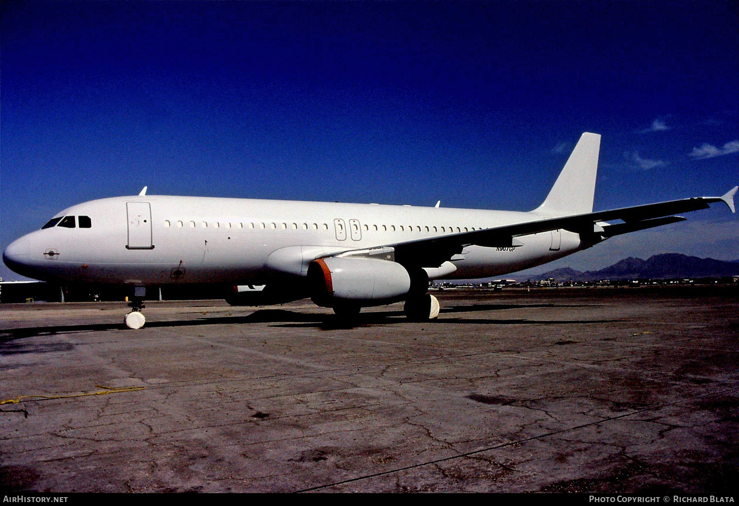 Aircraft Photo of N907GP | Airbus A320-231 | AirHistory.net #640314
