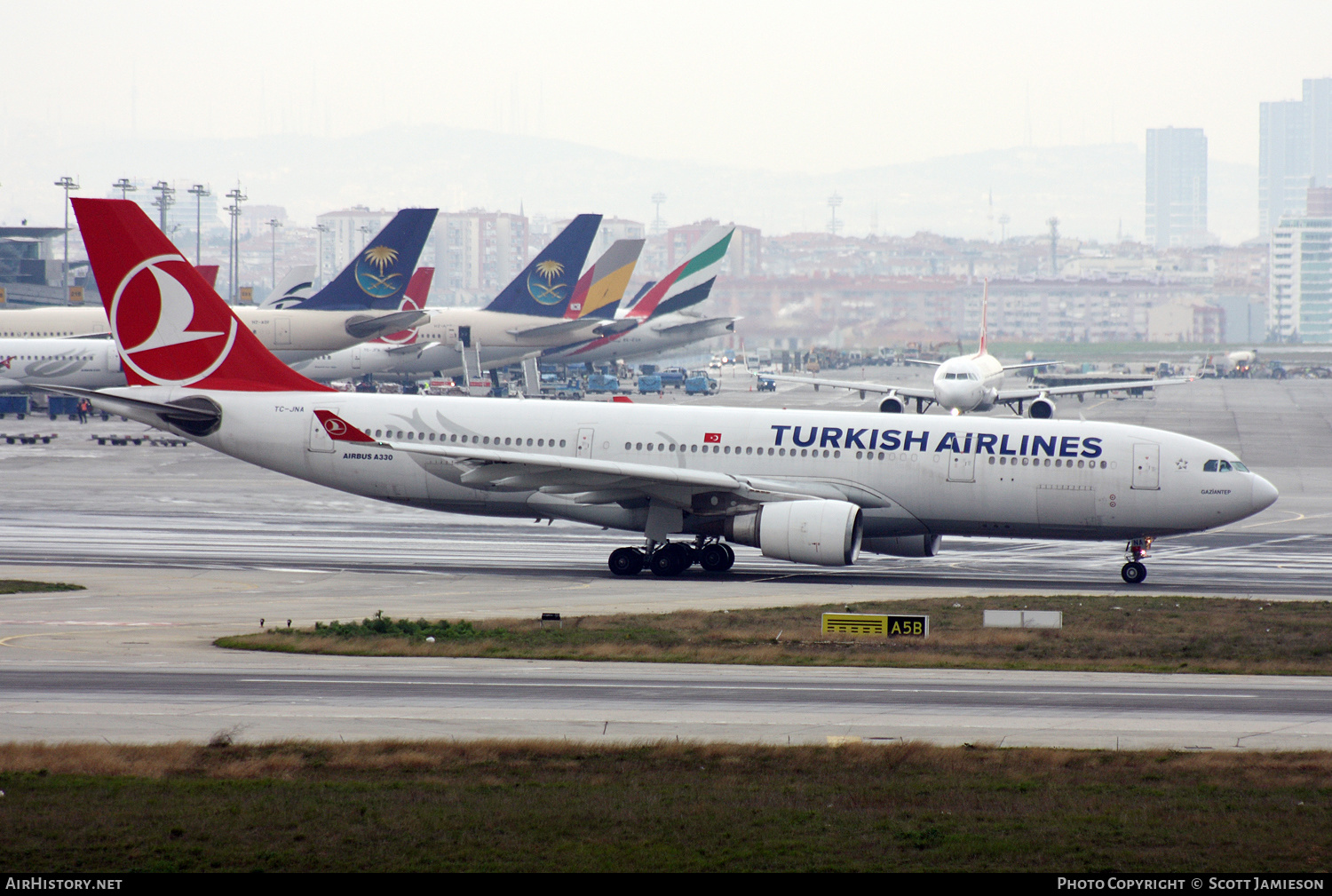 Aircraft Photo of TC-JNA | Airbus A330-203 | Turkish Airlines | AirHistory.net #640396