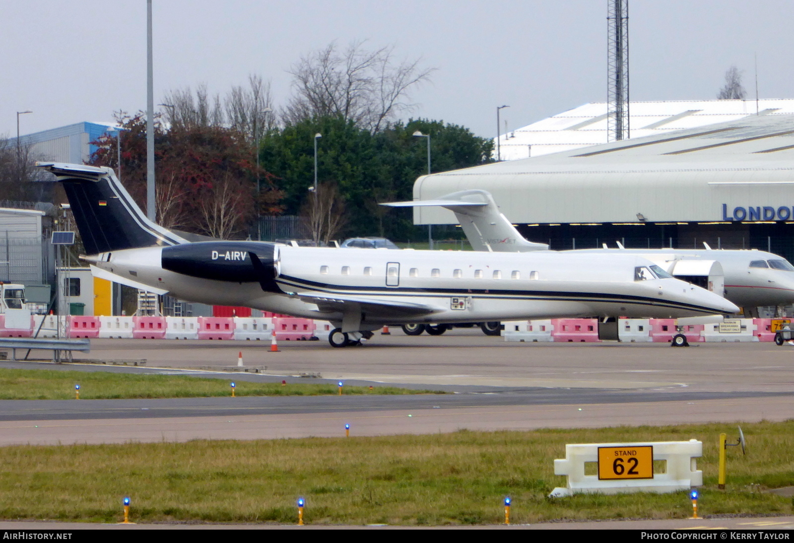 Aircraft Photo of D-AIRV | Embraer Legacy 650E (EMB-135BJ) | AirHistory.net #640430