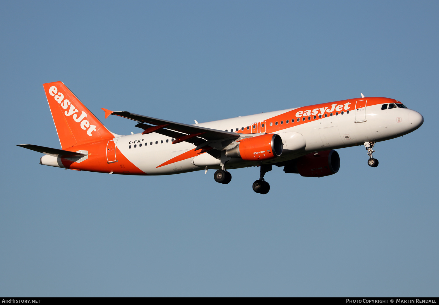 Aircraft Photo of G-EJCF | Airbus A320-214 | EasyJet | AirHistory.net #640438